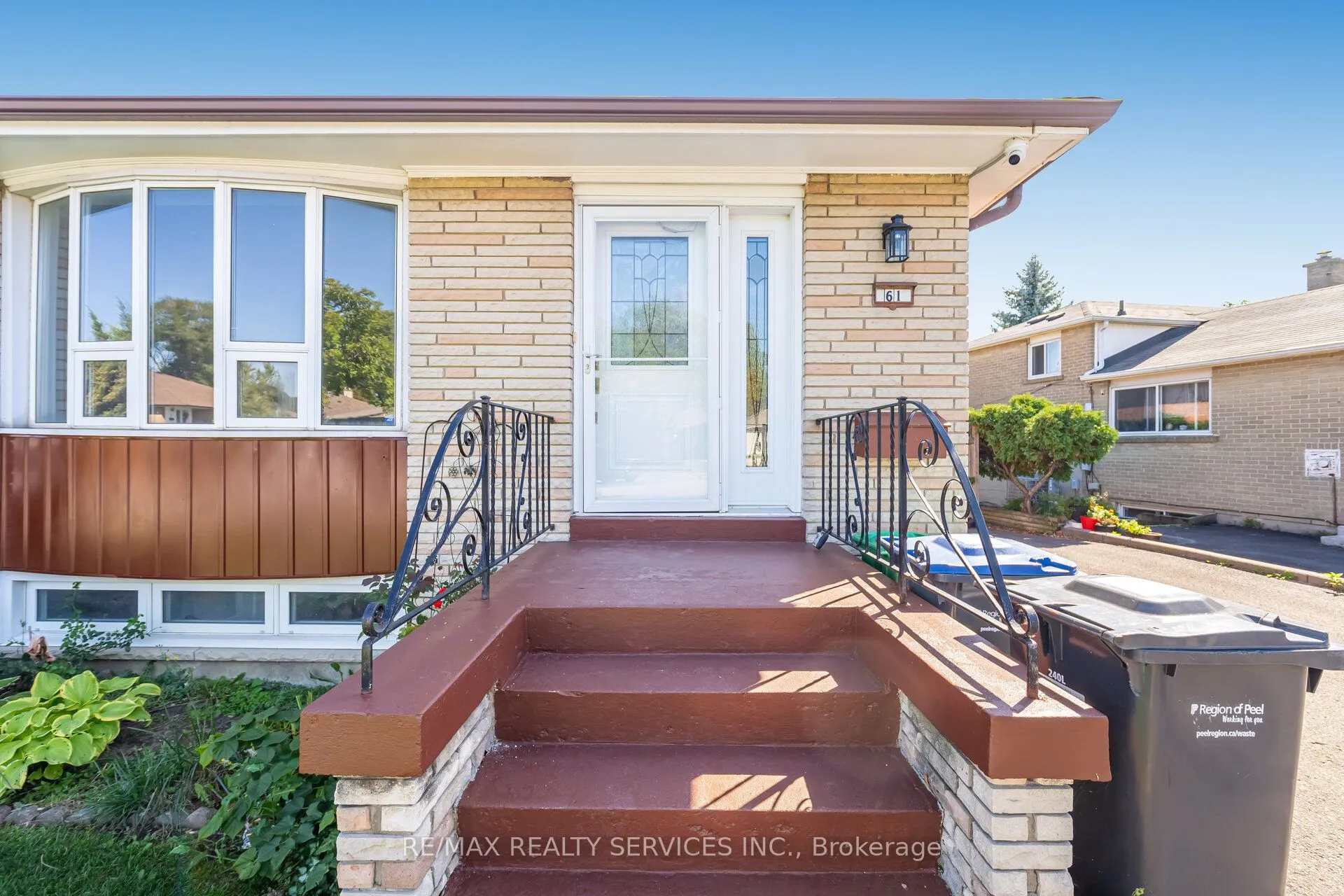 61 Avondale Boulevard