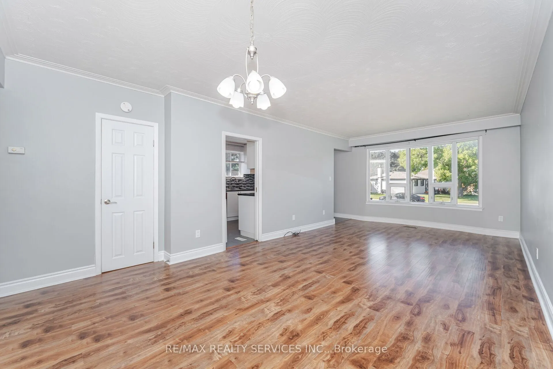 61 Avondale Boulevard