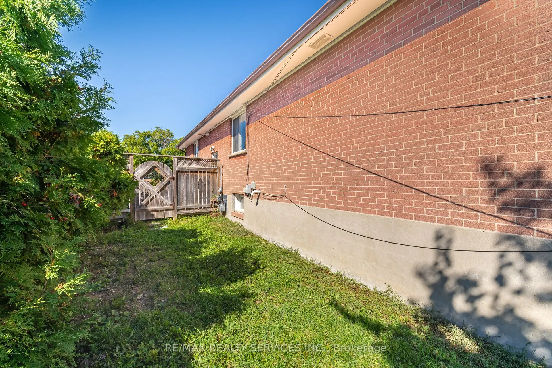 61 Avondale Boulevard