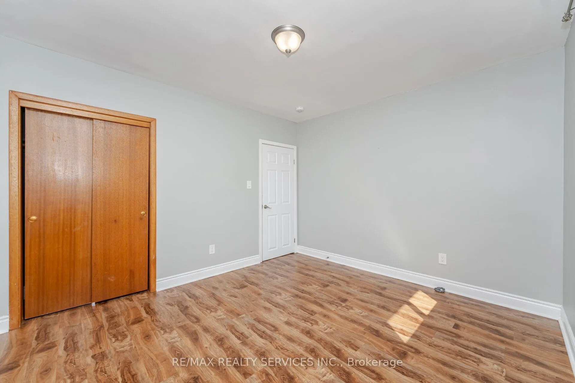 61 Avondale Boulevard