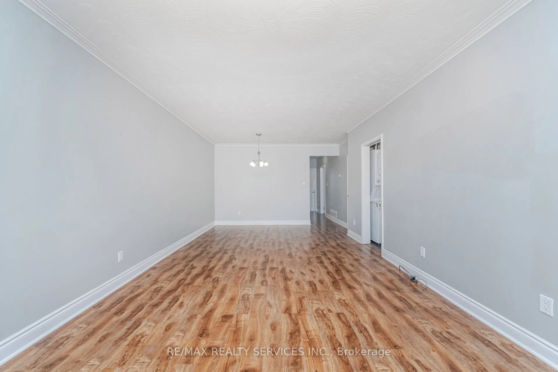 61 Avondale Boulevard