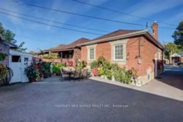 149 Lambton Avenue