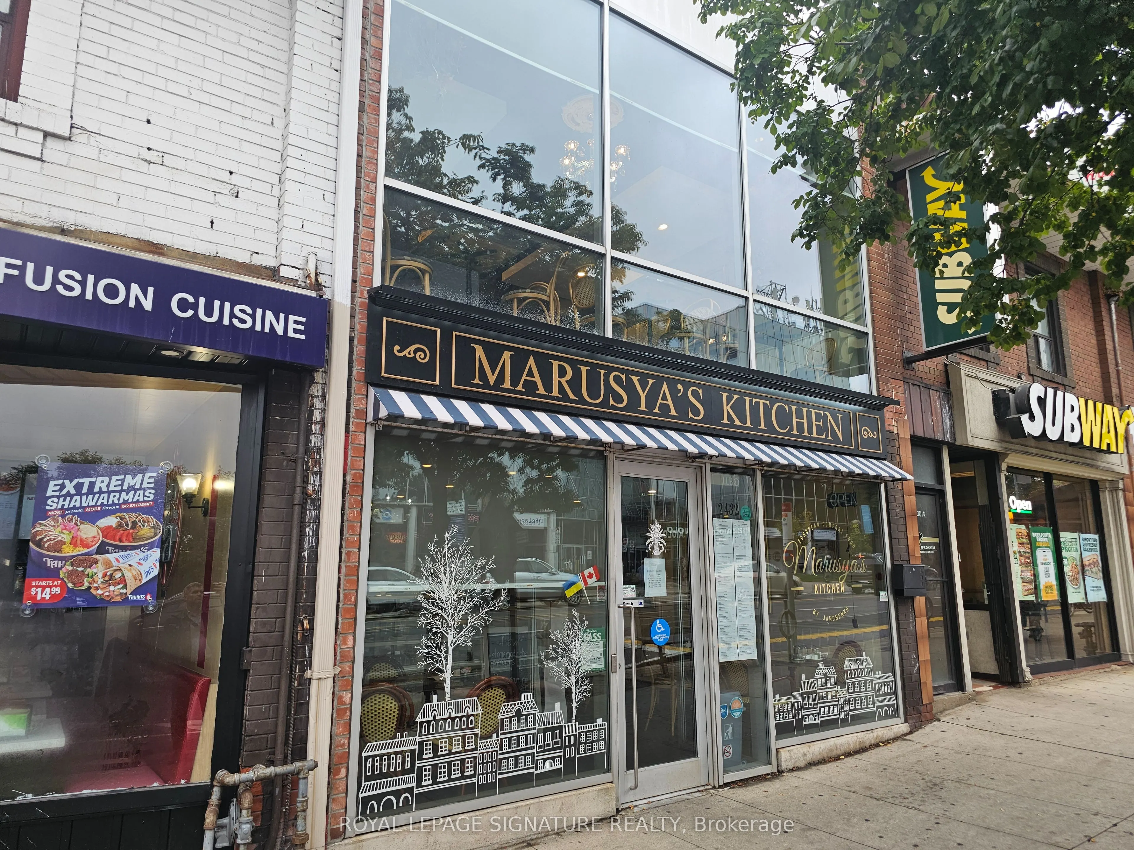 2432 Bloor Street W