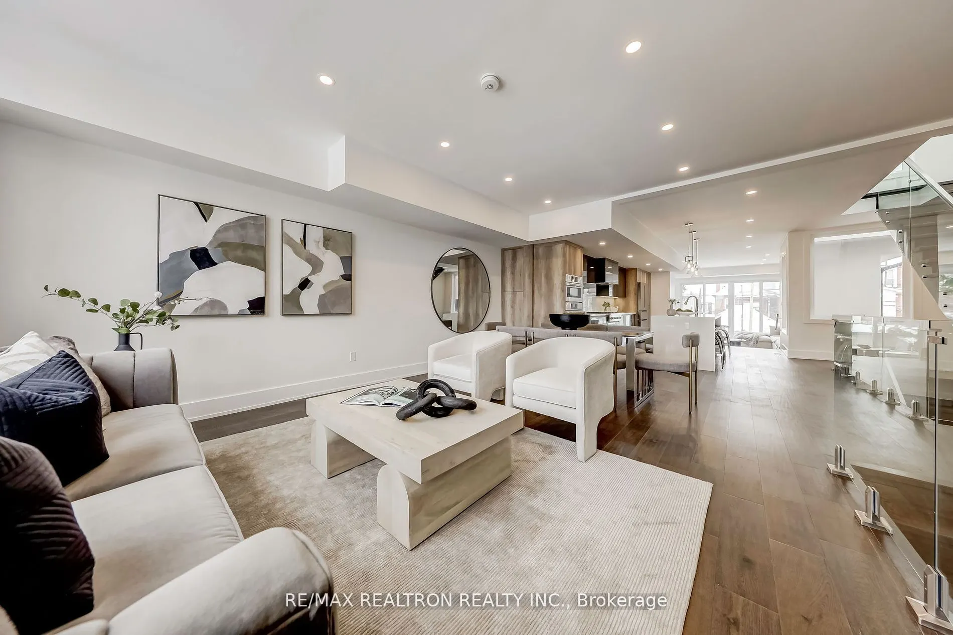81 Peterborough Avenue