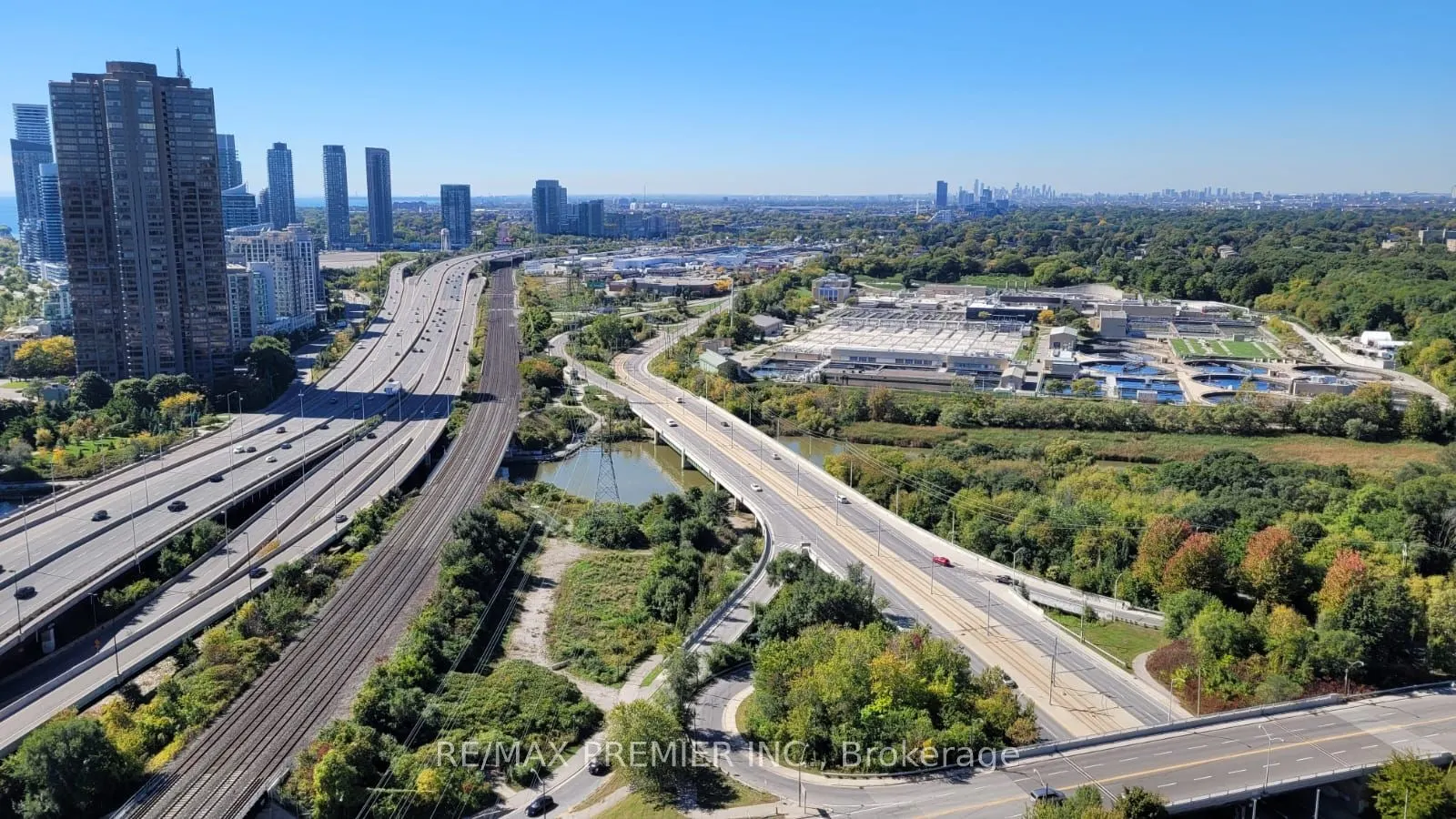 105 The Queensway Avenue, #2906