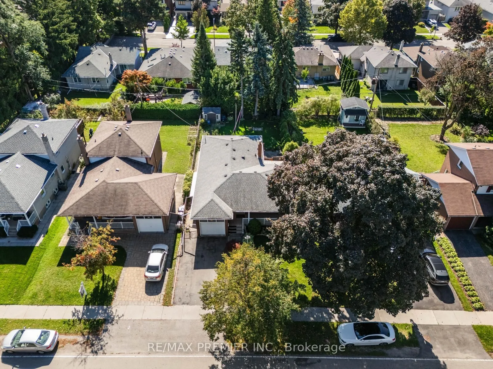 219 La Rose Avenue
