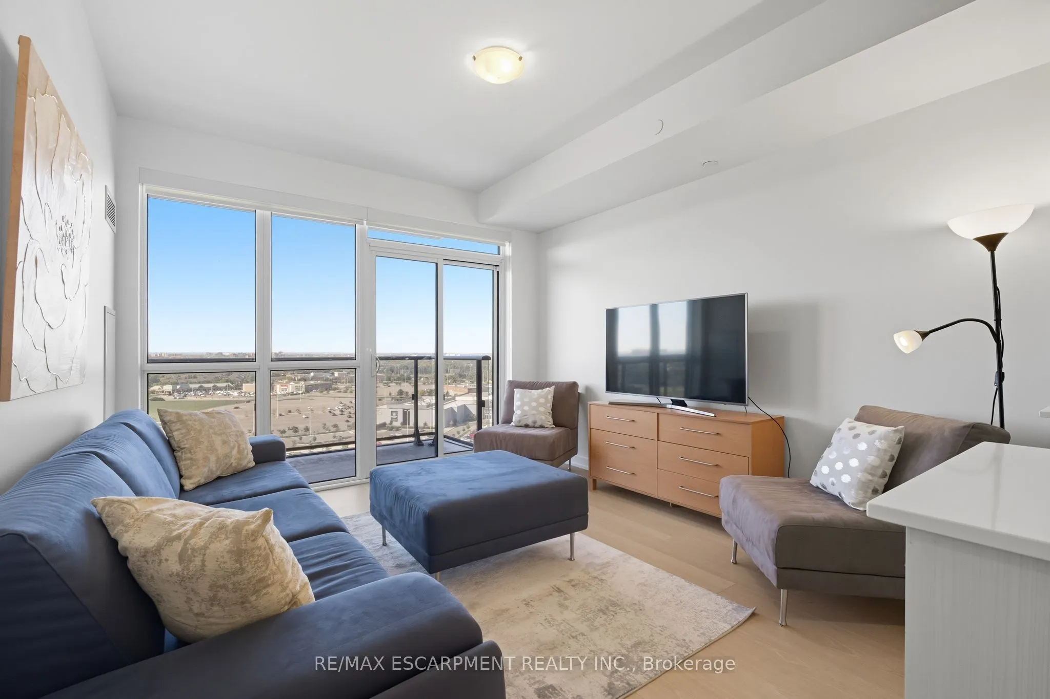 4655 Glen Erin Drive, #1501
