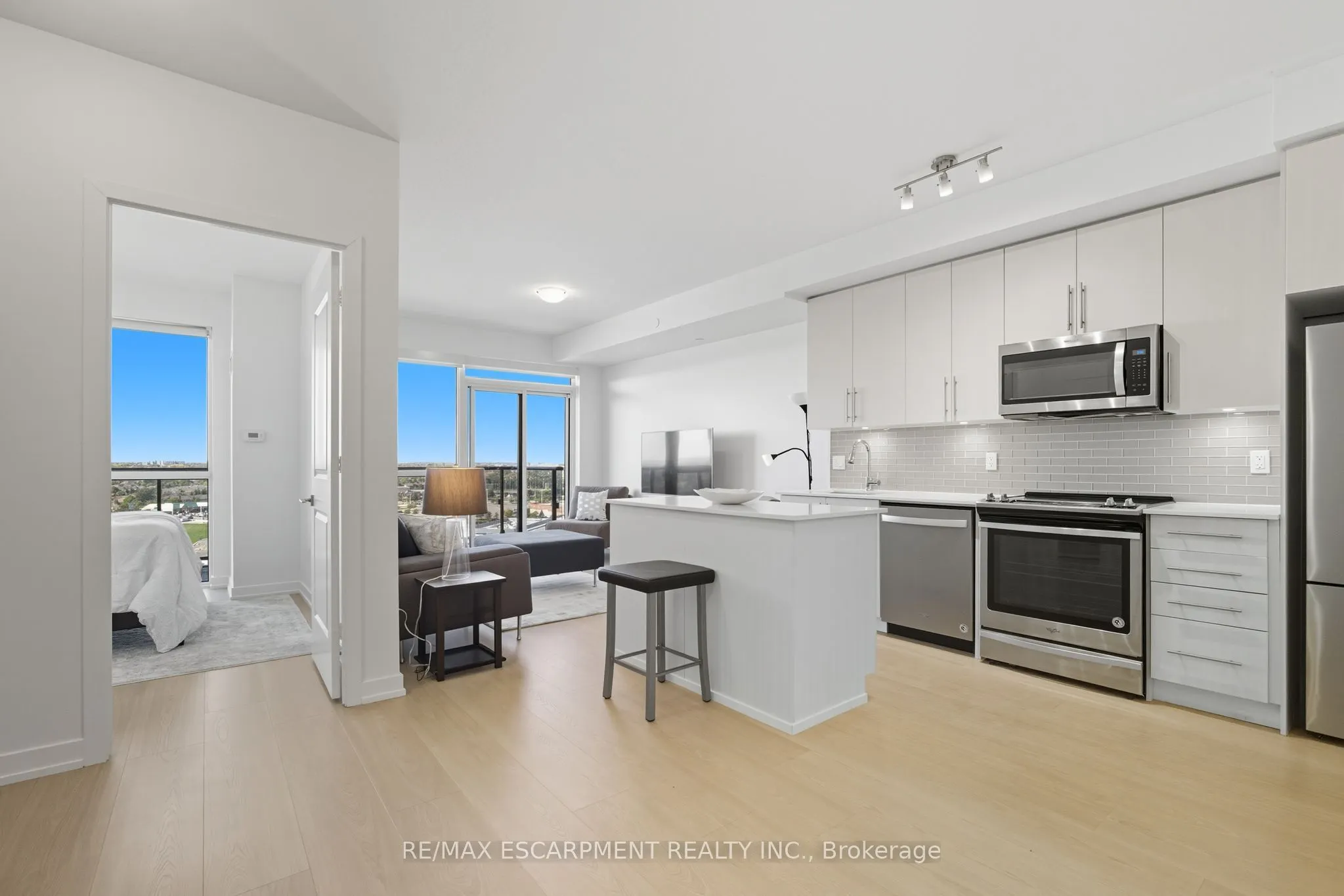 4655 Glen Erin Drive, #1501