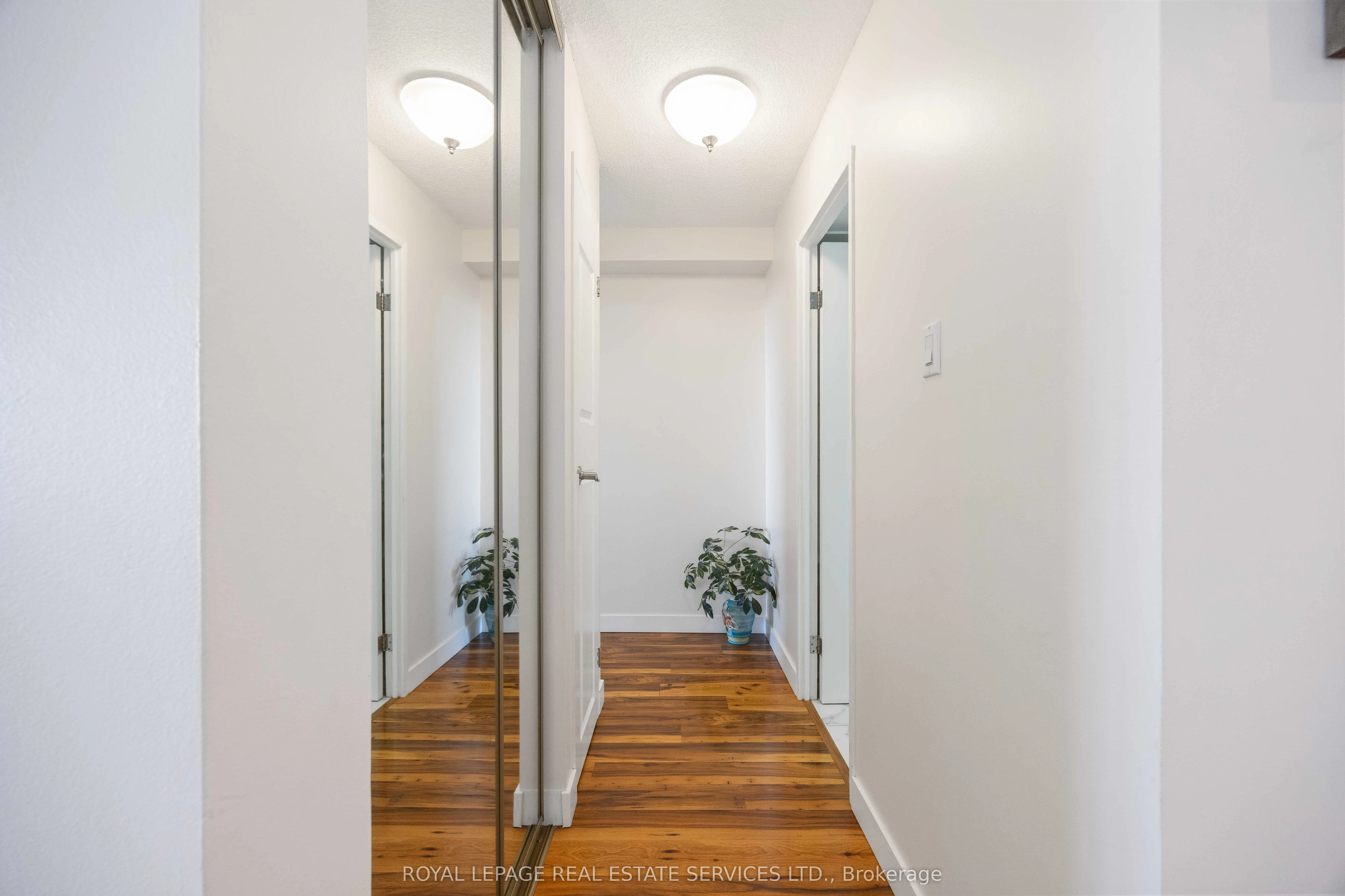 3845 Lakeshore Boulevard W, #1410