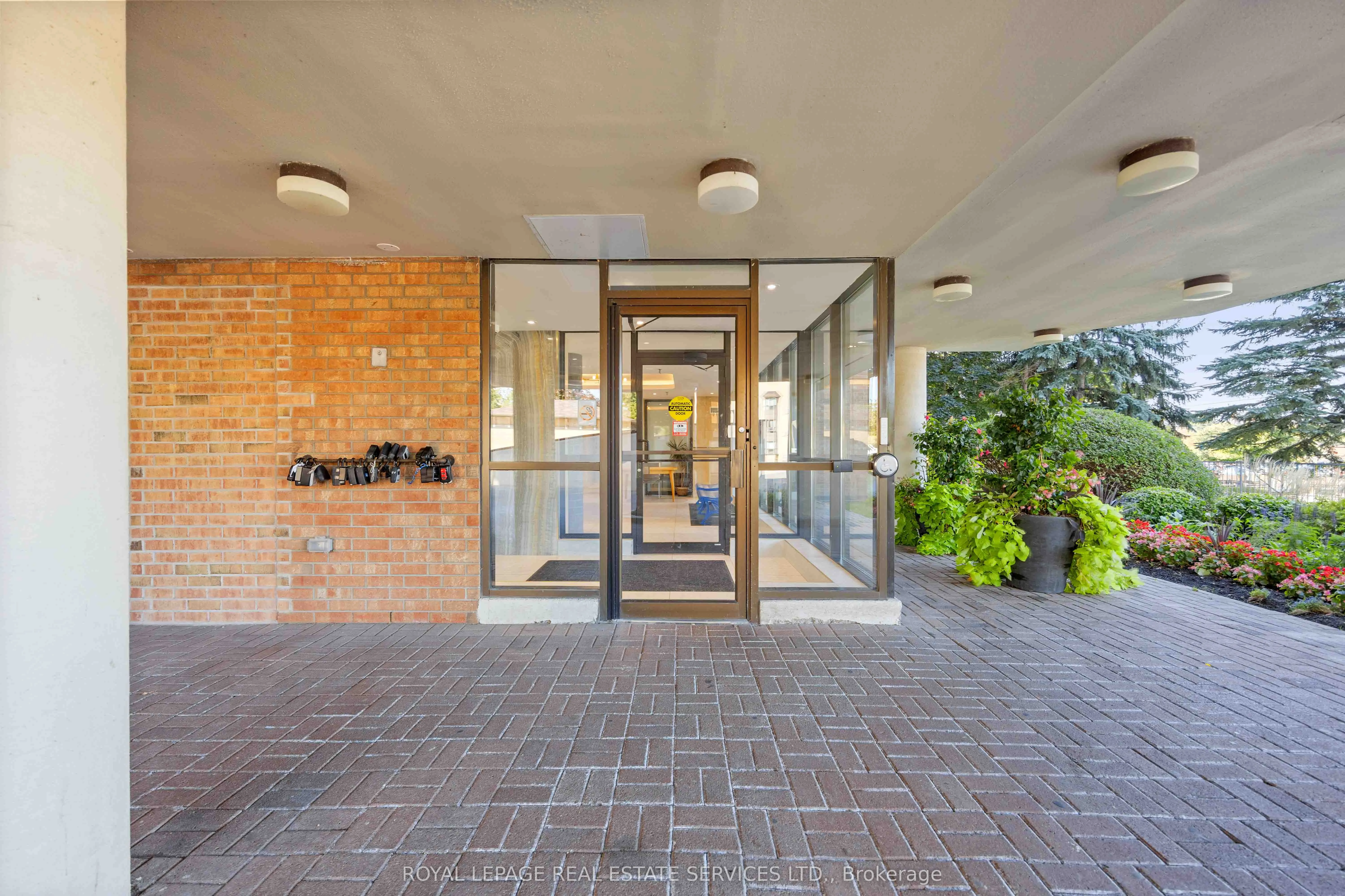 3845 Lakeshore Boulevard W, #1410
