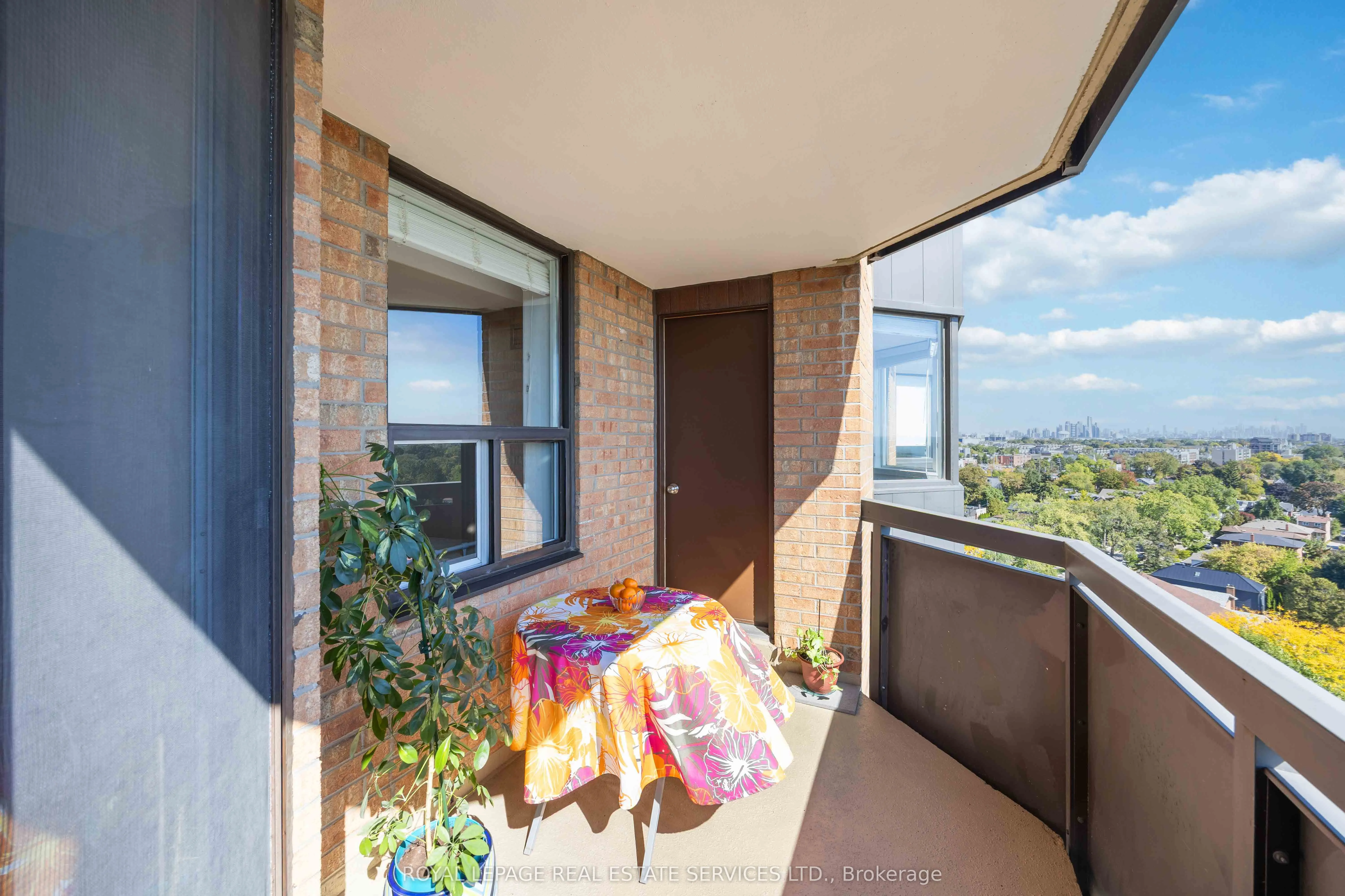 3845 Lakeshore Boulevard W, #1410
