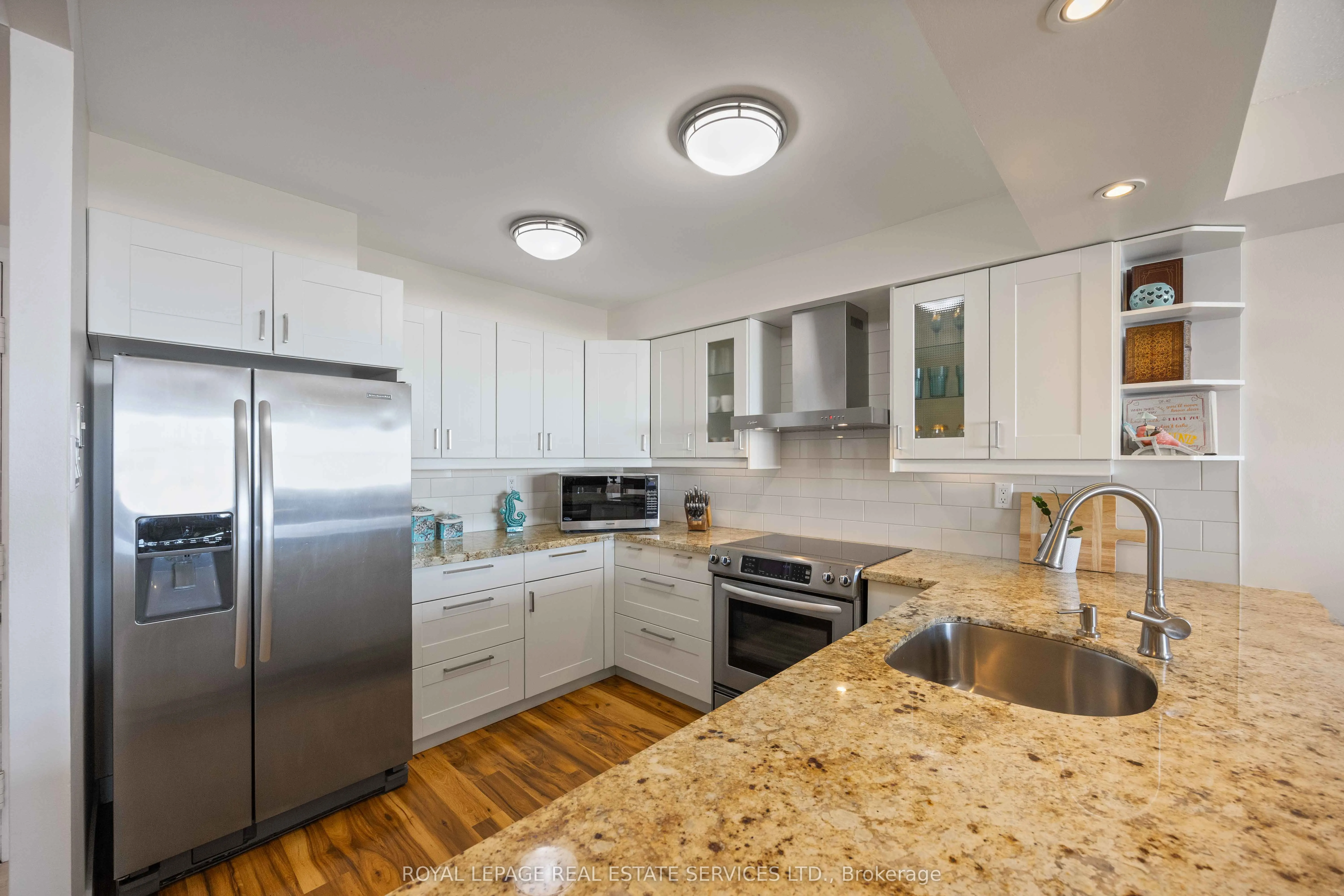 3845 Lakeshore Boulevard W, #1410