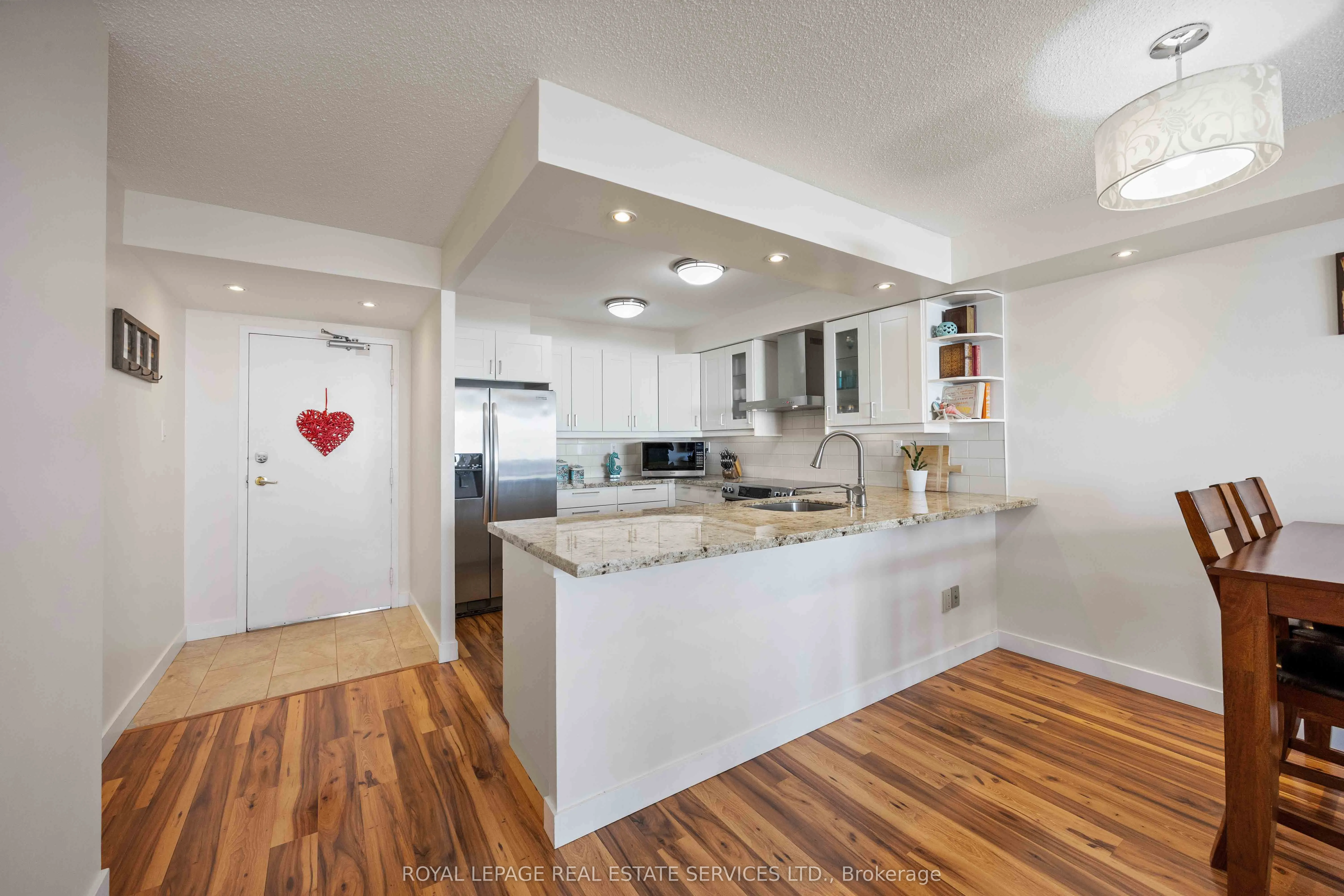 3845 Lakeshore Boulevard W, #1410