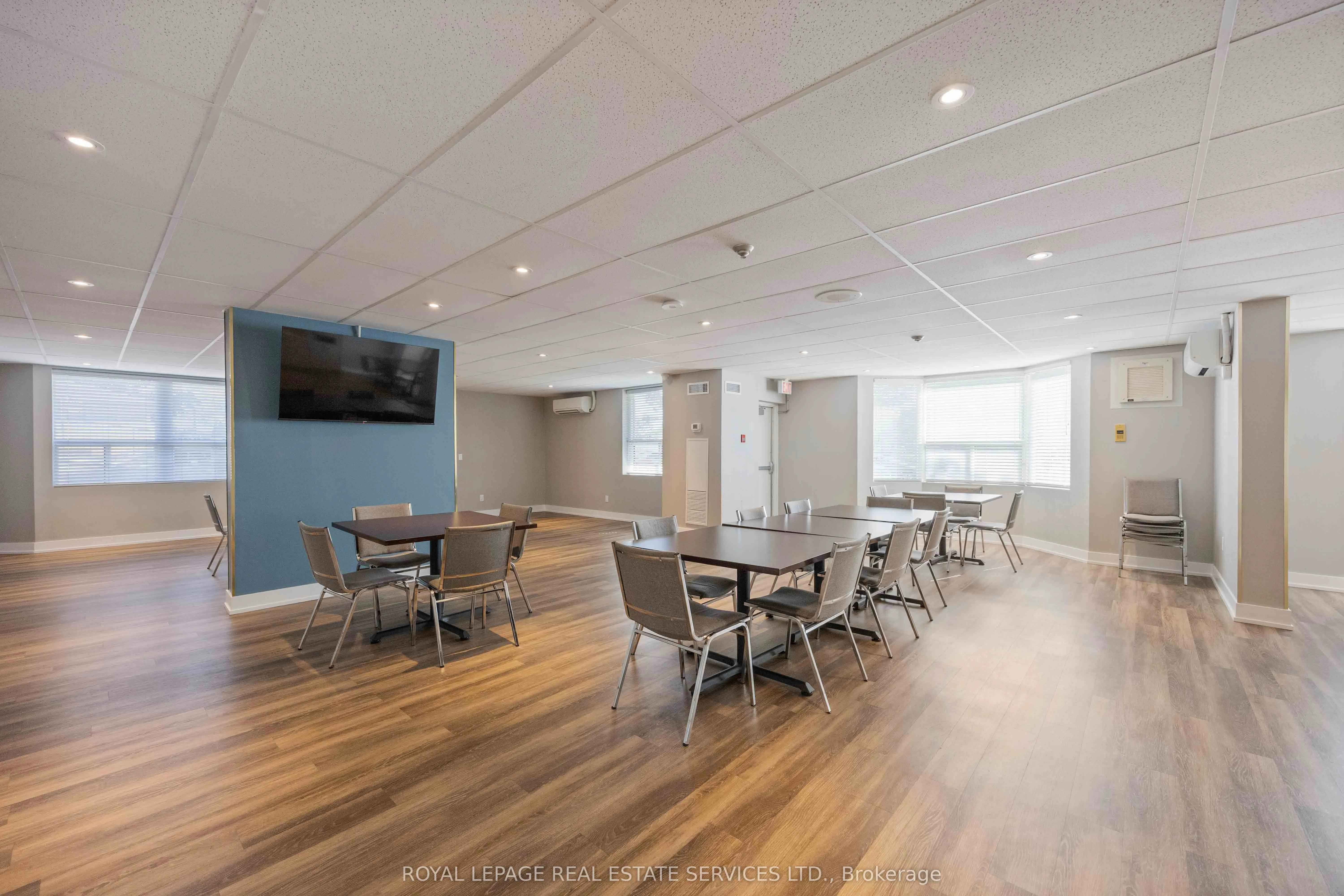 3845 Lakeshore Boulevard W, #1410