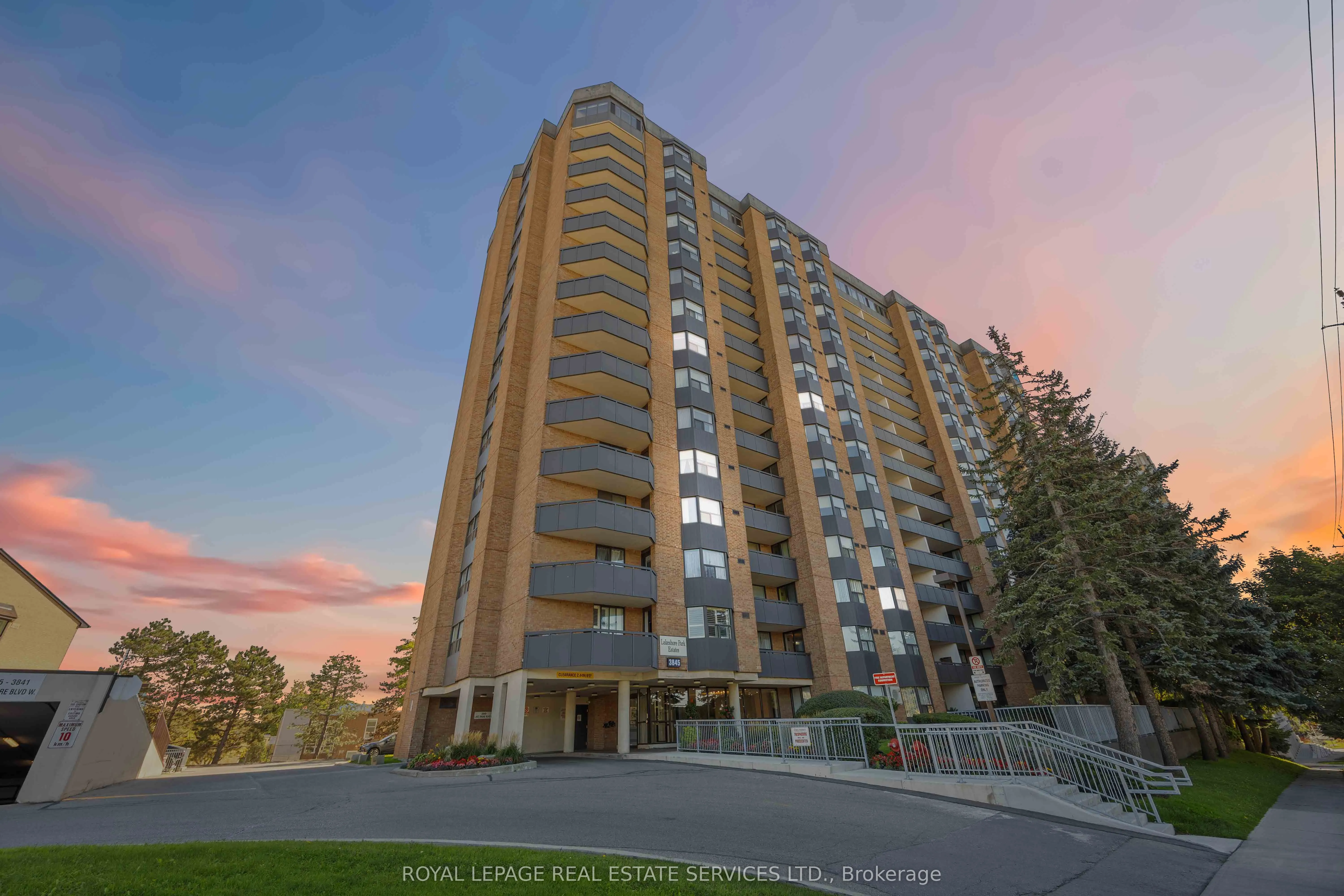 3845 Lakeshore Boulevard W, #1410