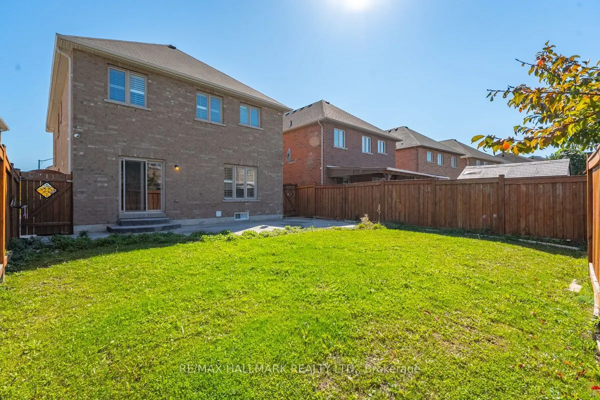 18 Morrow Bay Drive