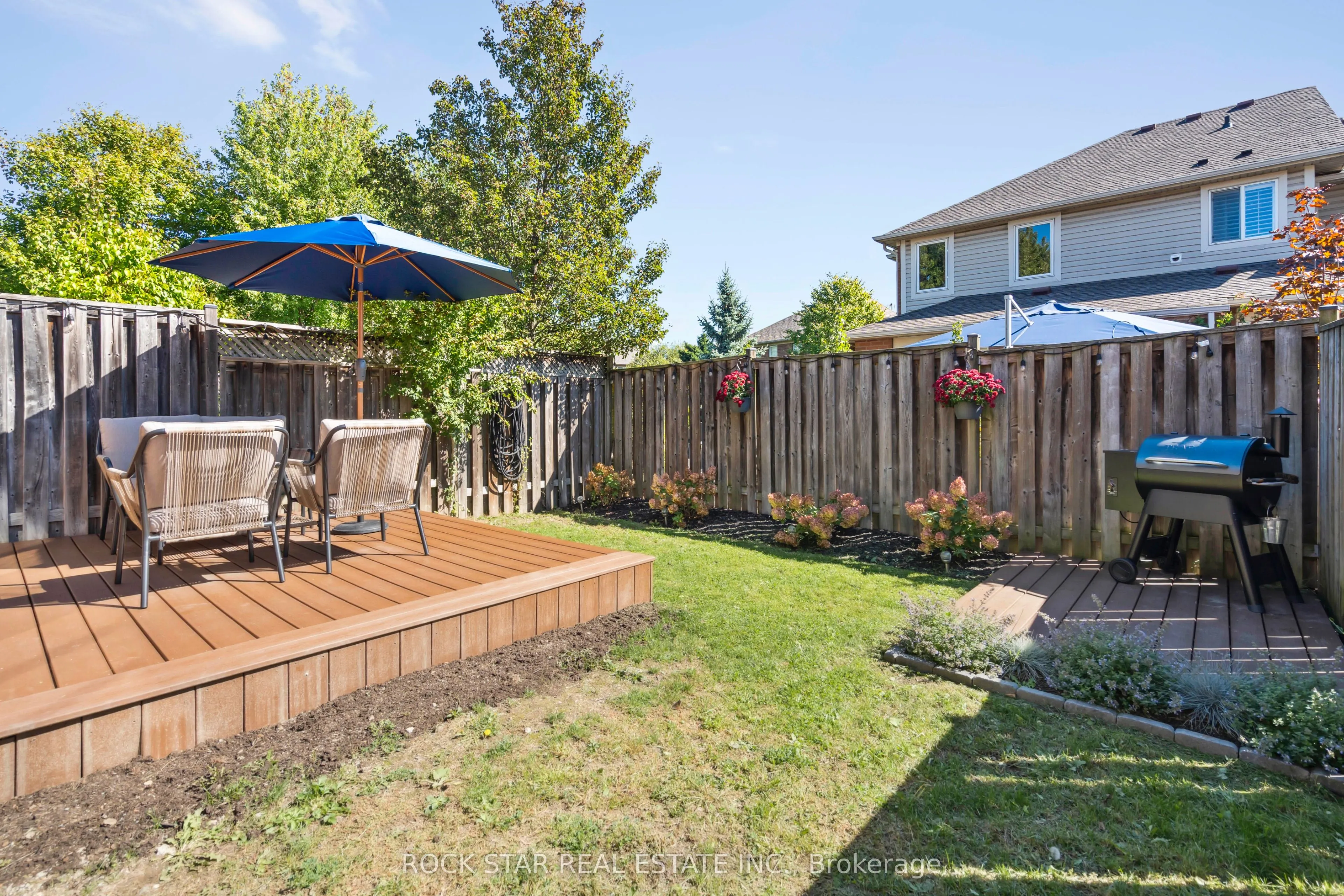 2438 Baintree Crescent