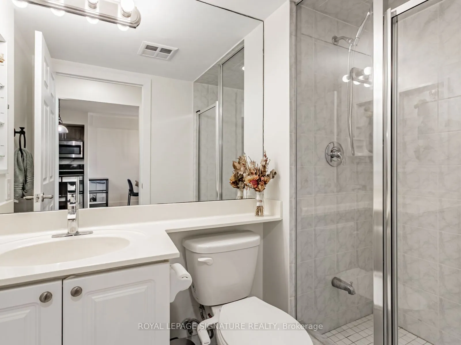 5229 Dundas Street, #507