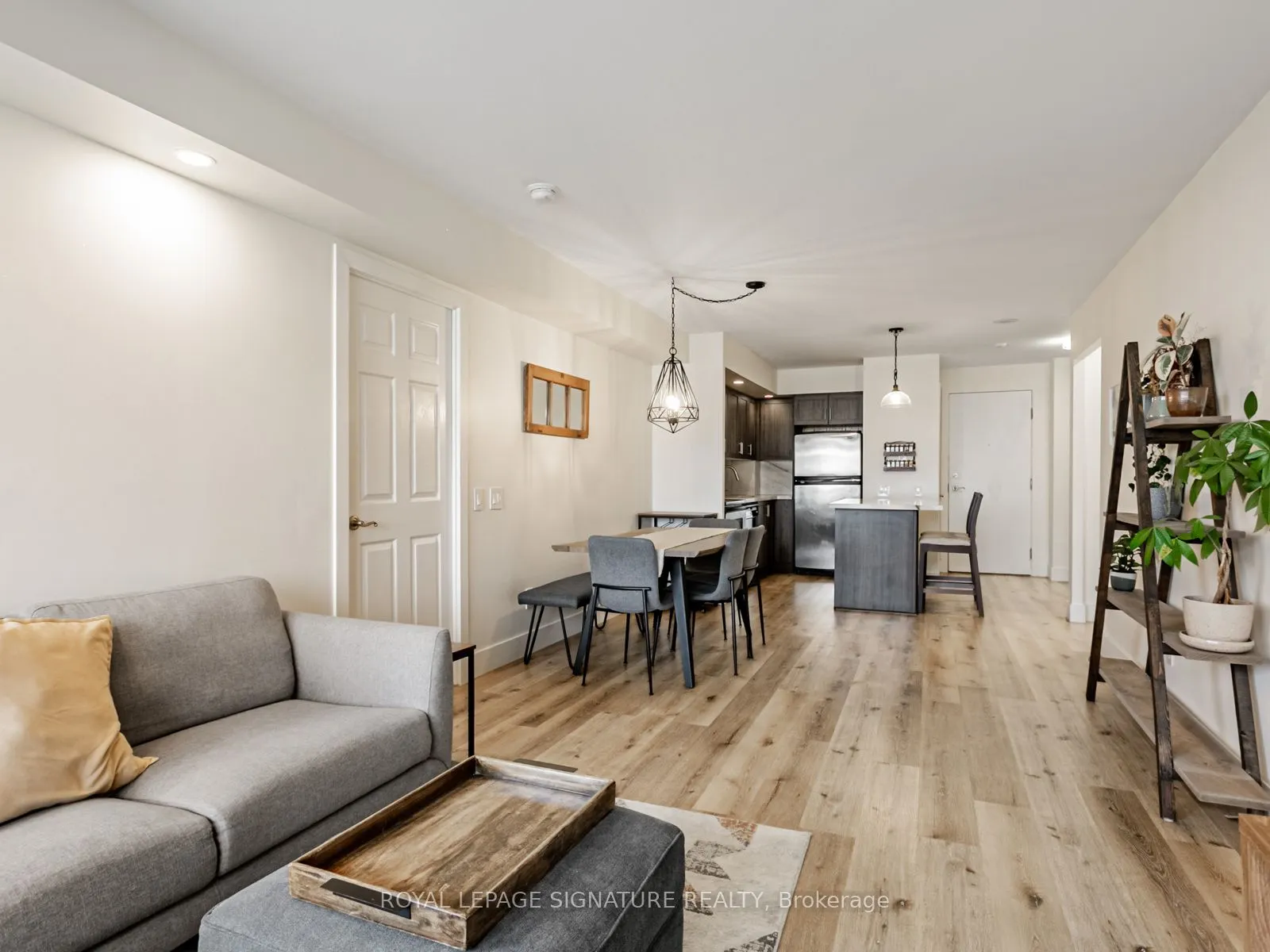 5229 Dundas Street, #507