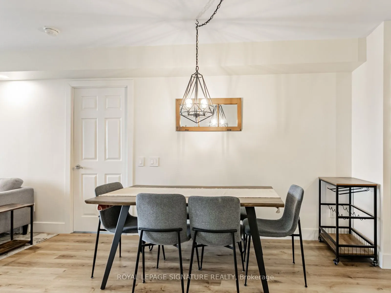 5229 Dundas Street, #507