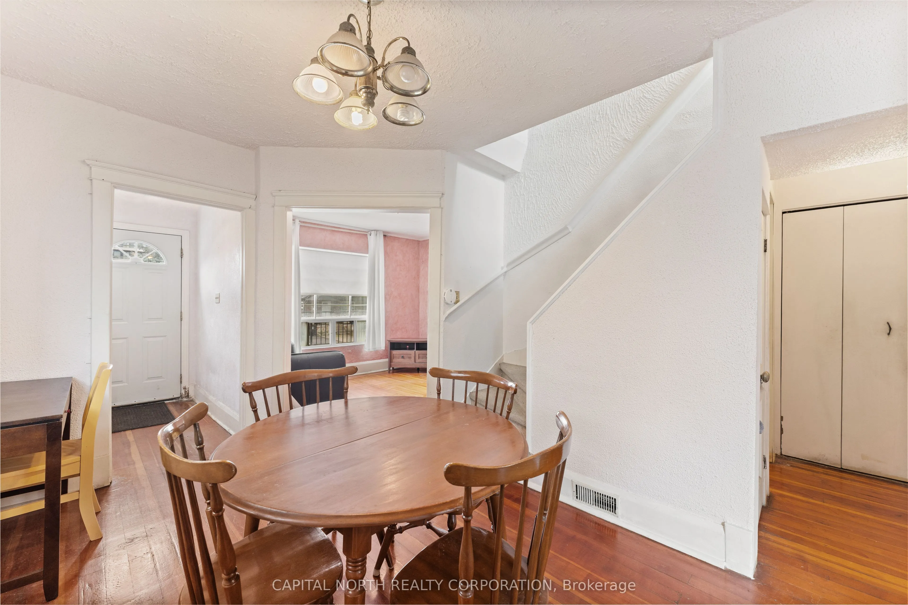 100 Livingstone Avenue