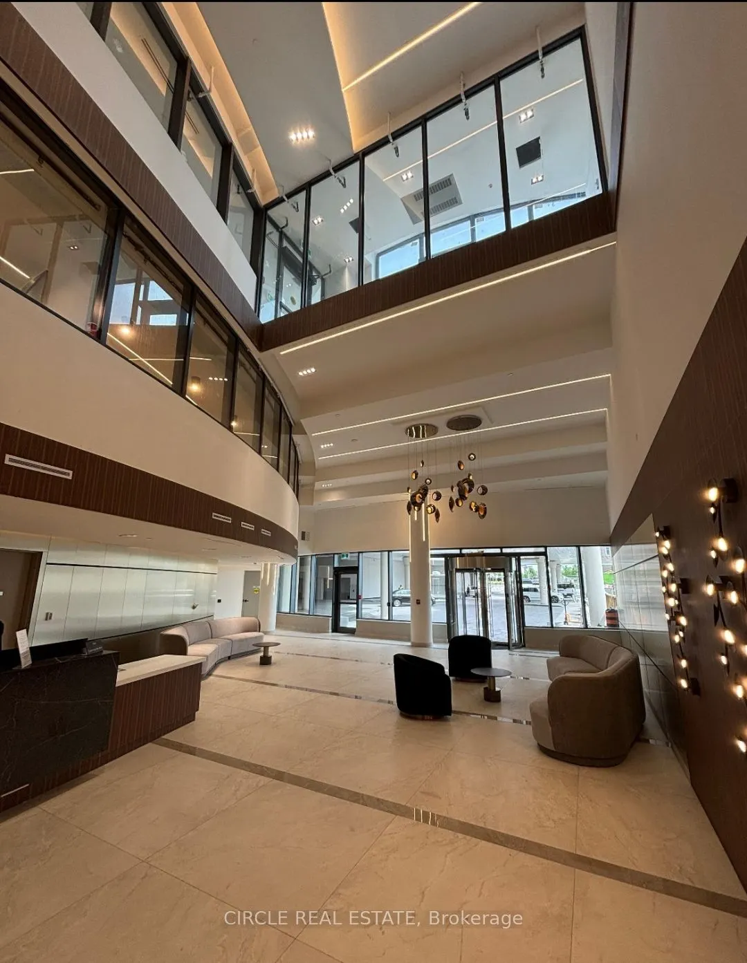 5105 Hurontario Street, #404