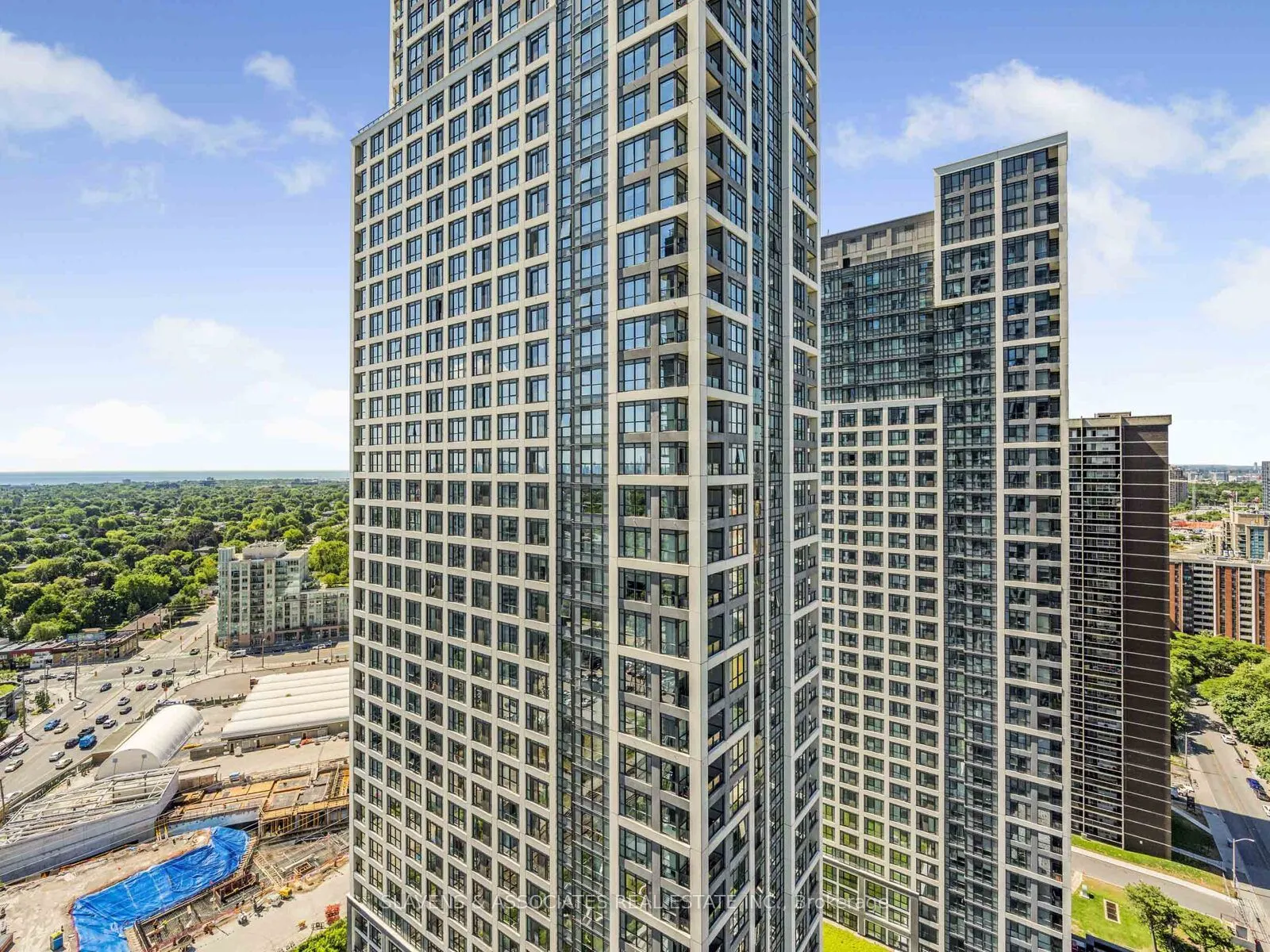 5 Mabelle Avenue, #2633