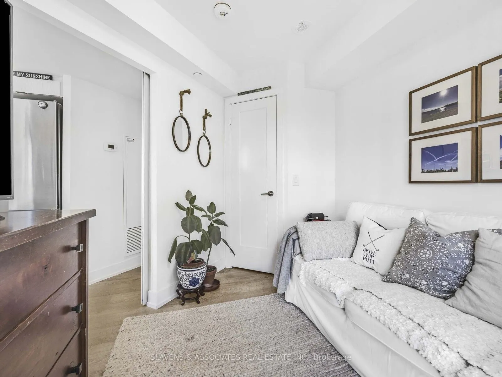 5 Mabelle Avenue, #2633