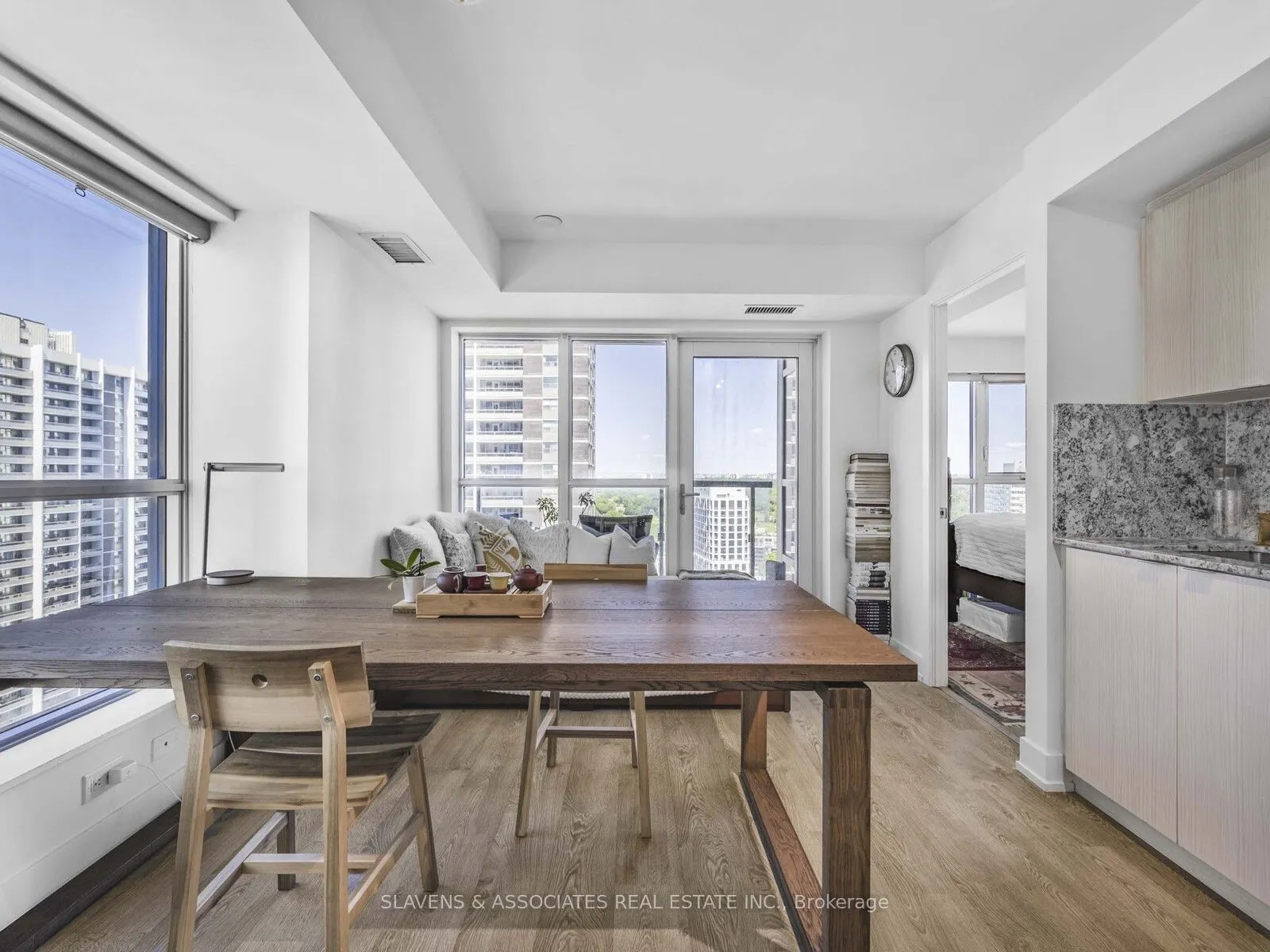 5 Mabelle Avenue, #2633