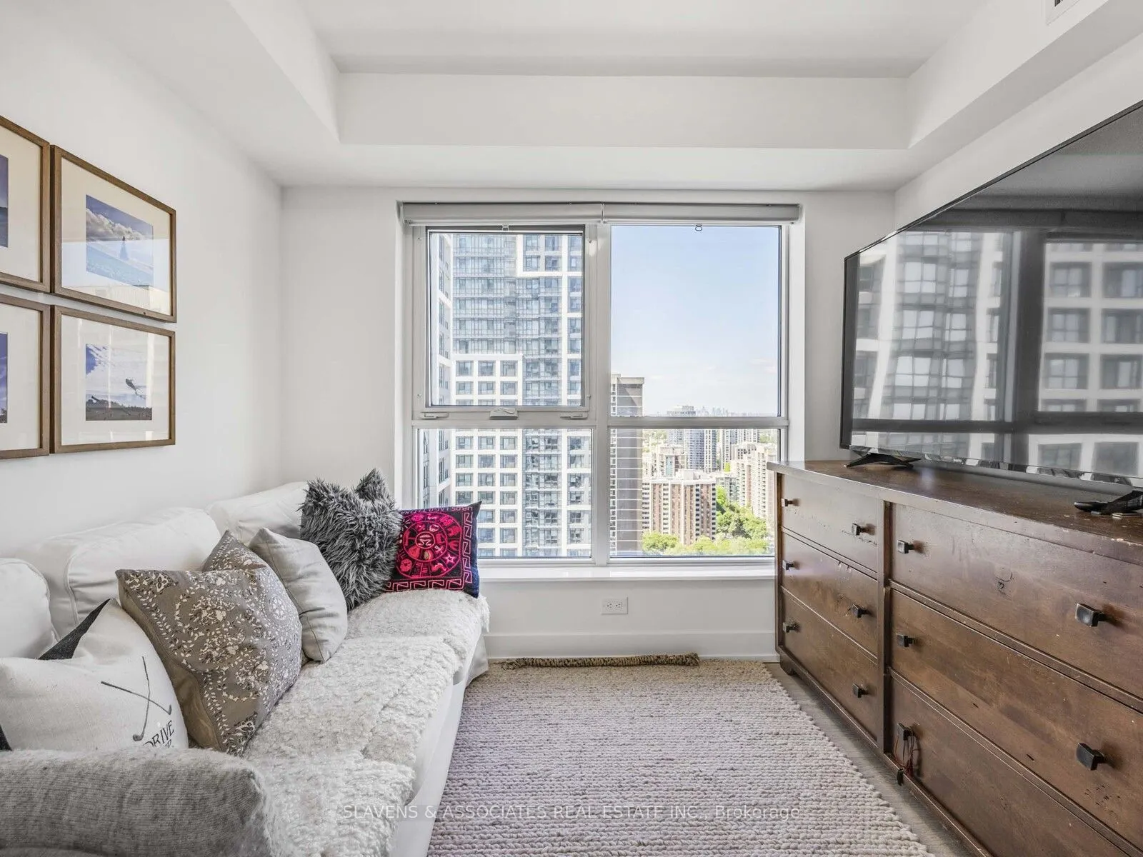 5 Mabelle Avenue, #2633