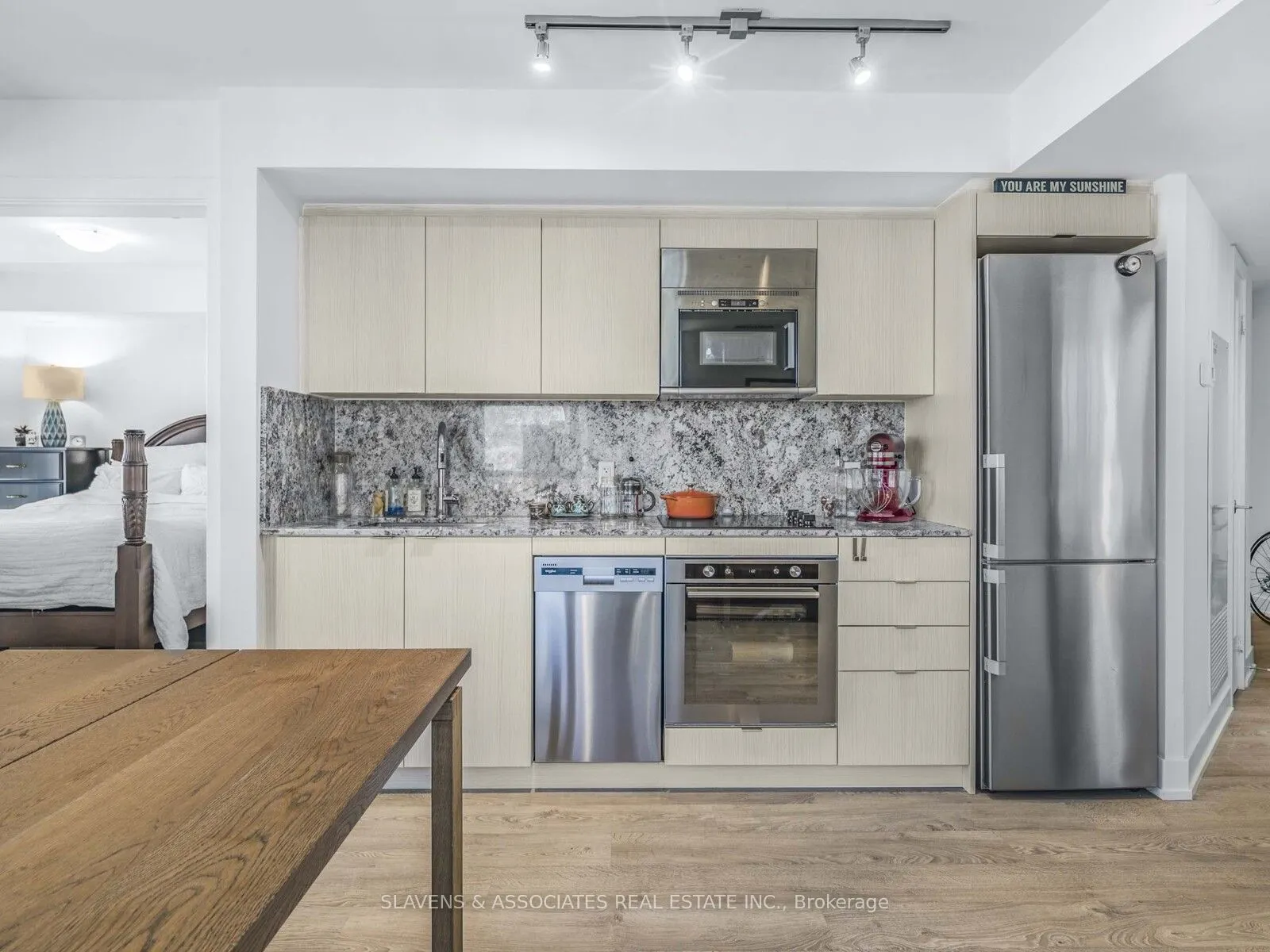 5 Mabelle Avenue, #2633