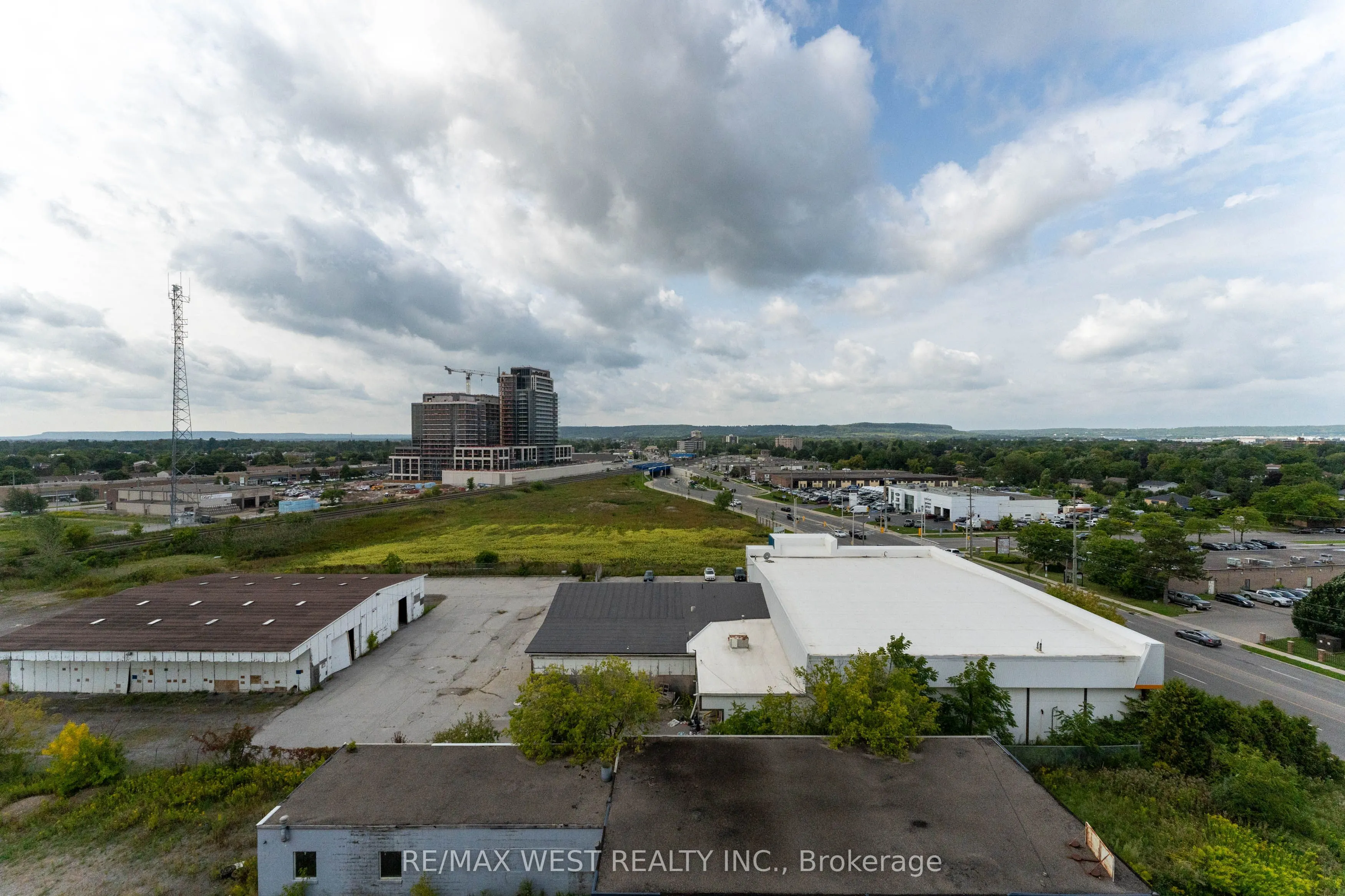 716 Main Street, #910