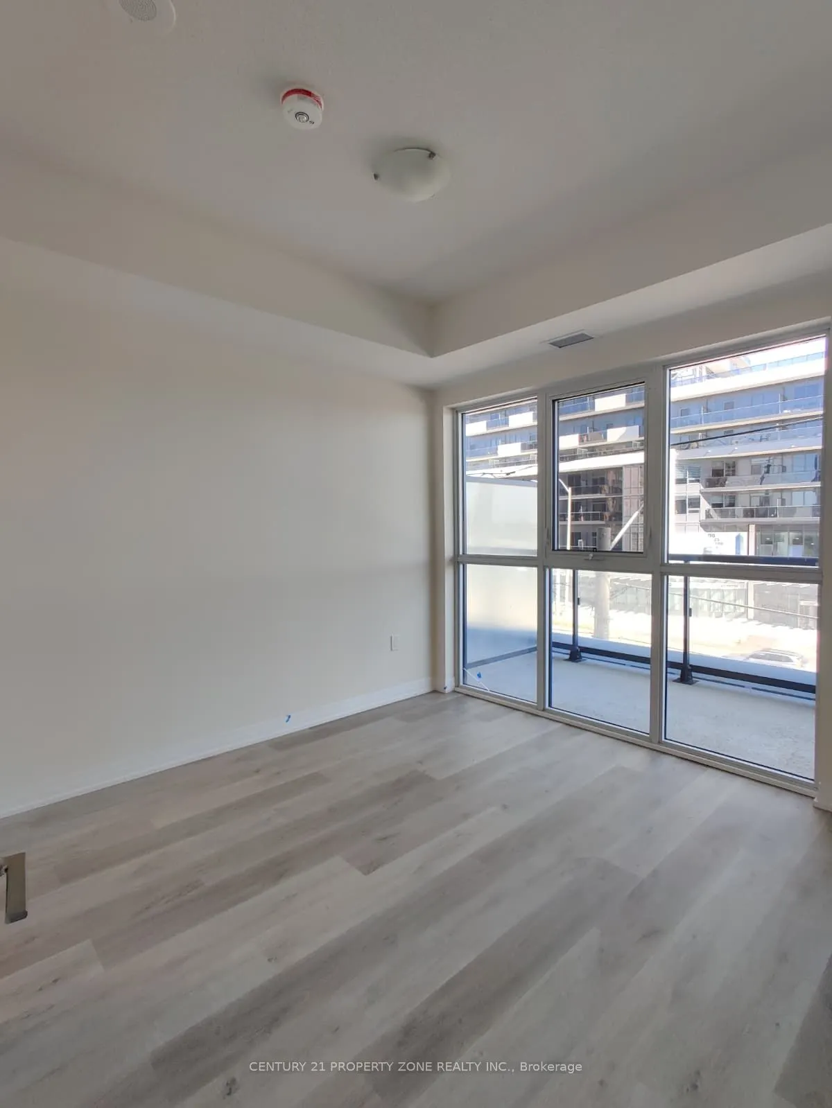 15 Watergarden Drive, #322