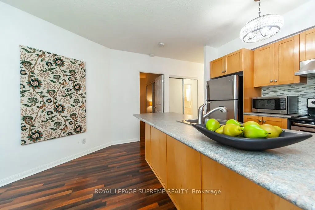 1600 Keele Street, #202