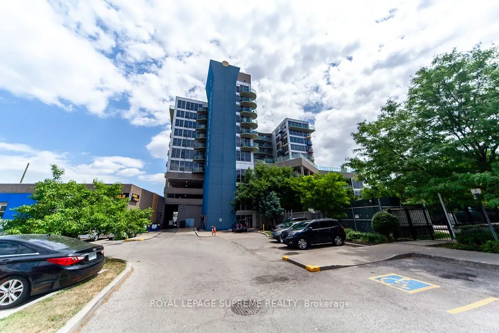 1600 Keele Street, #202