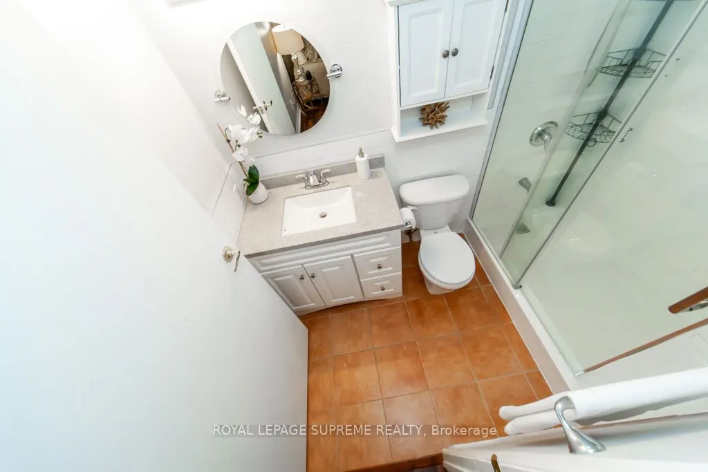 1600 Keele Street, #202