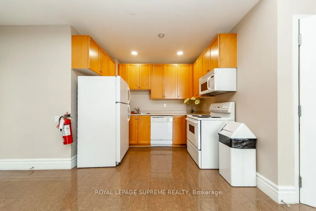 1600 Keele Street, #202