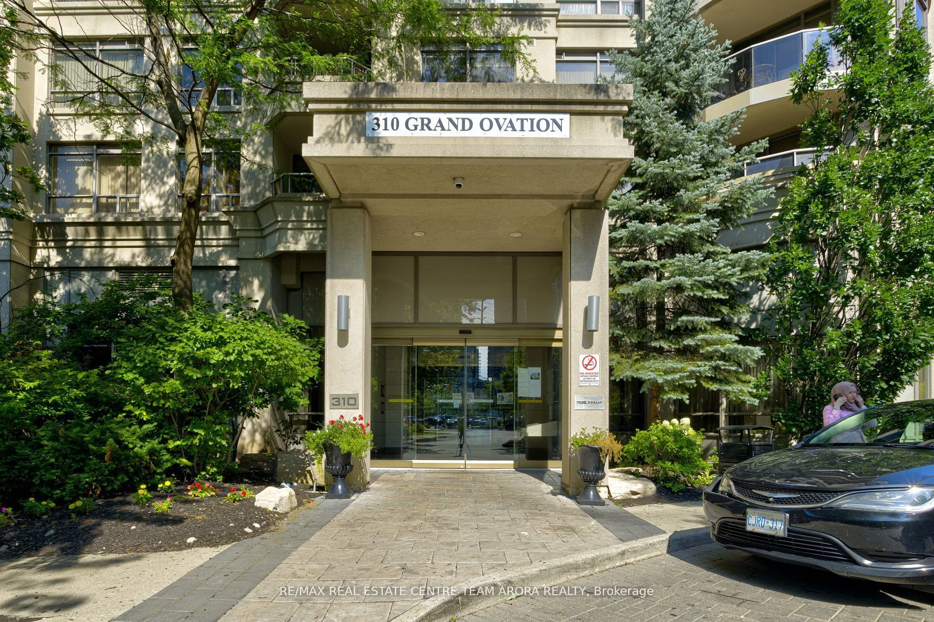 310 Burnhamthorpe Road W, #604