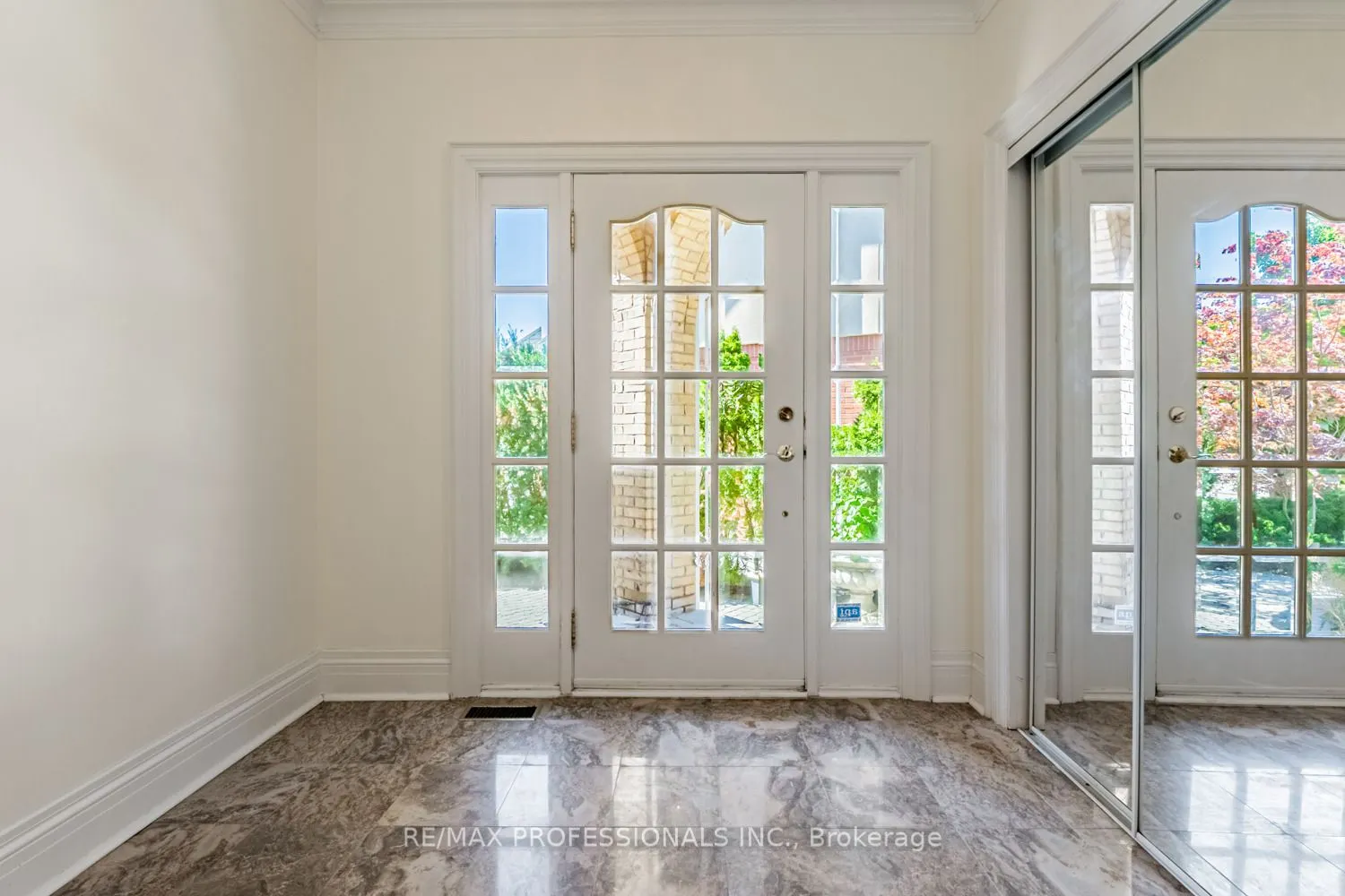 2239 Rosegate Drive