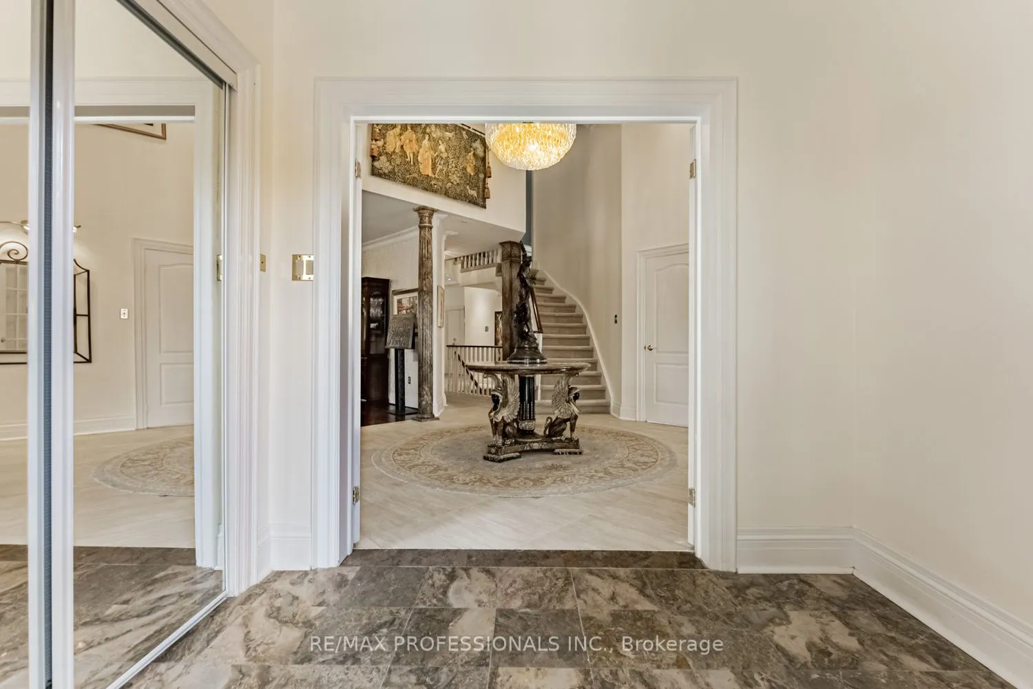 2239 Rosegate Drive