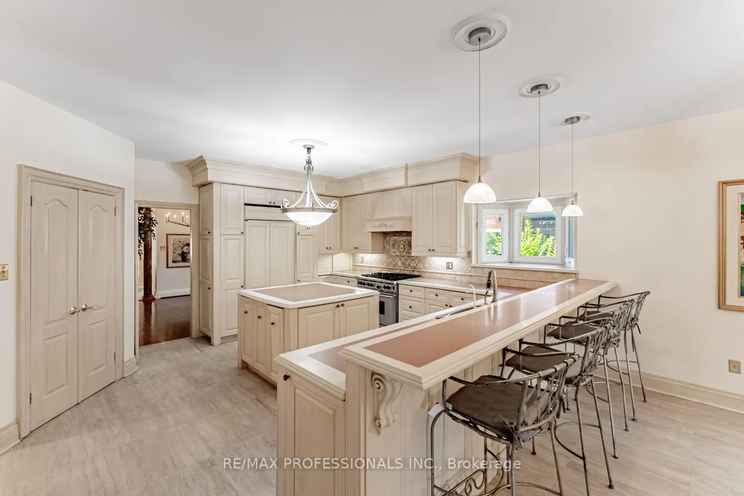 2239 Rosegate Drive