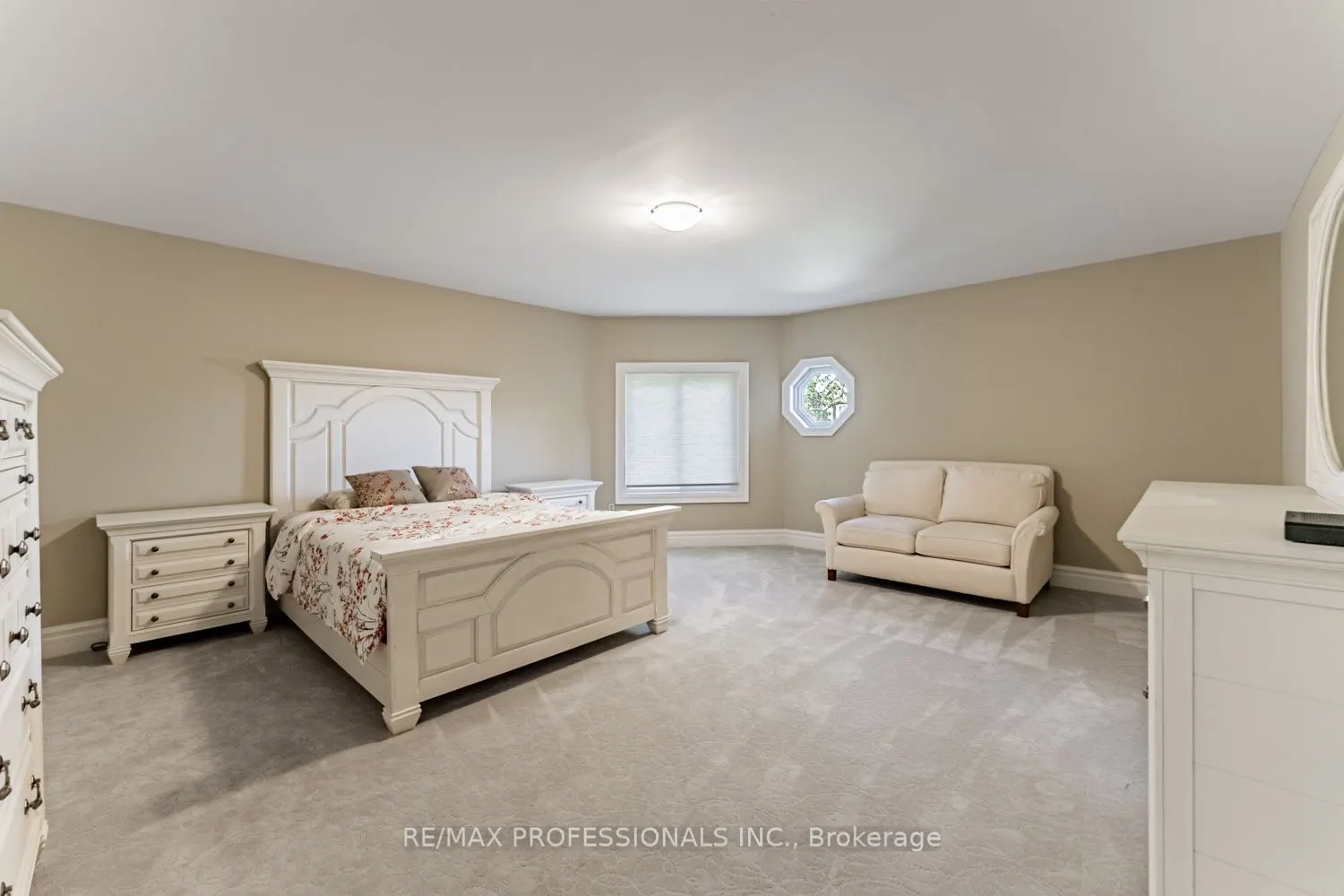 2239 Rosegate Drive