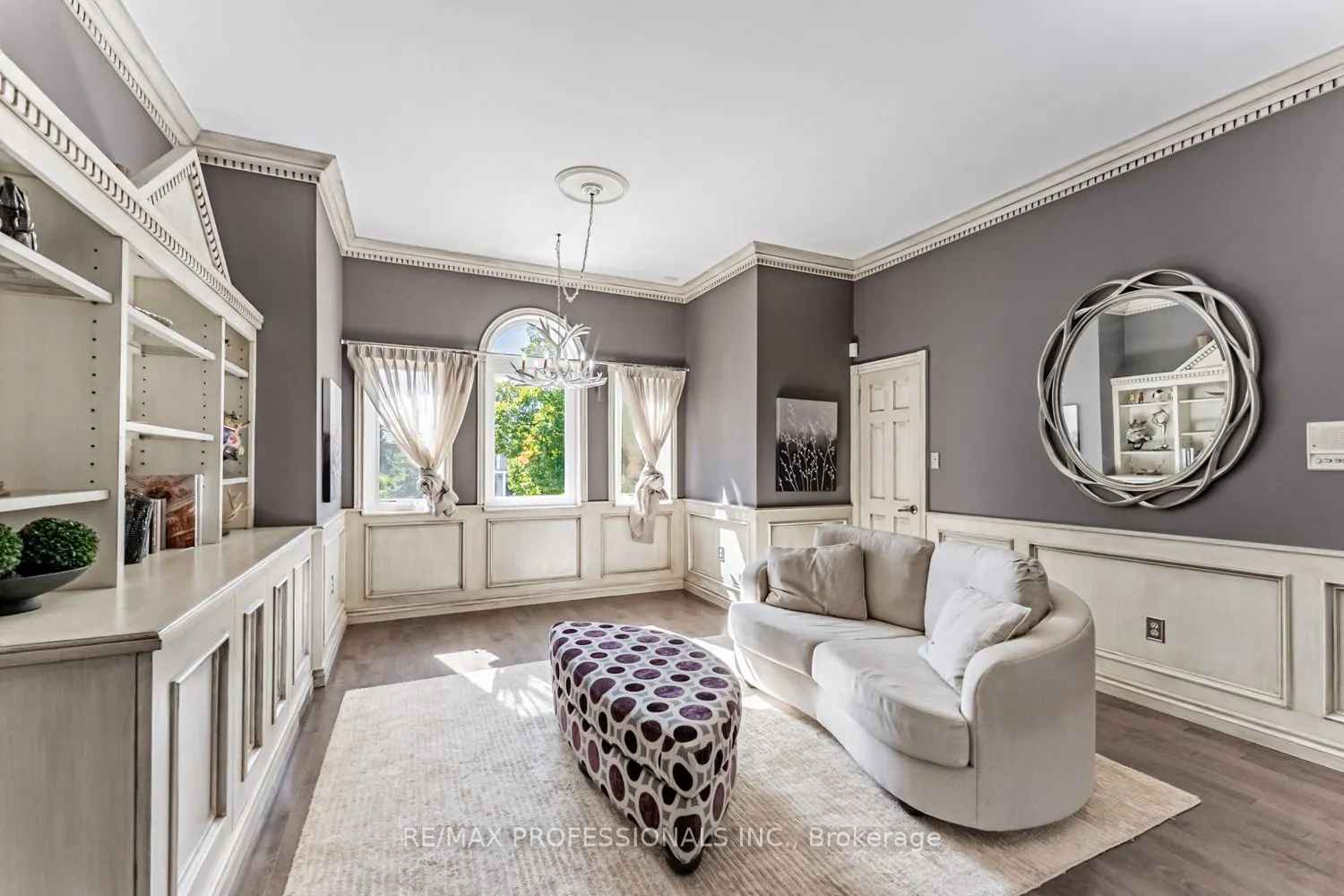 2239 Rosegate Drive