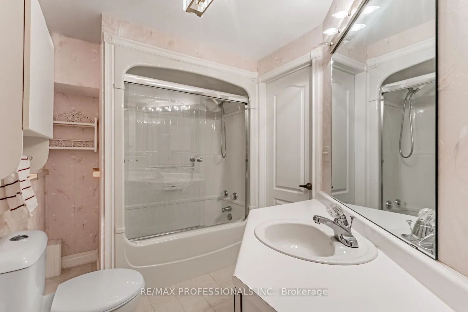 2239 Rosegate Drive