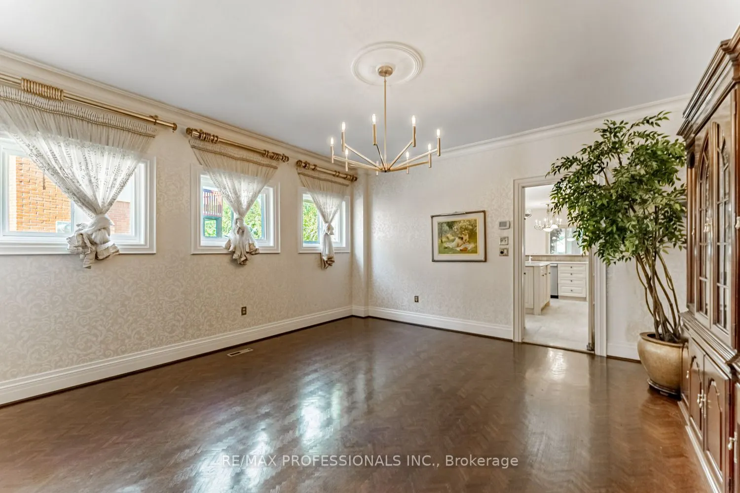 2239 Rosegate Drive