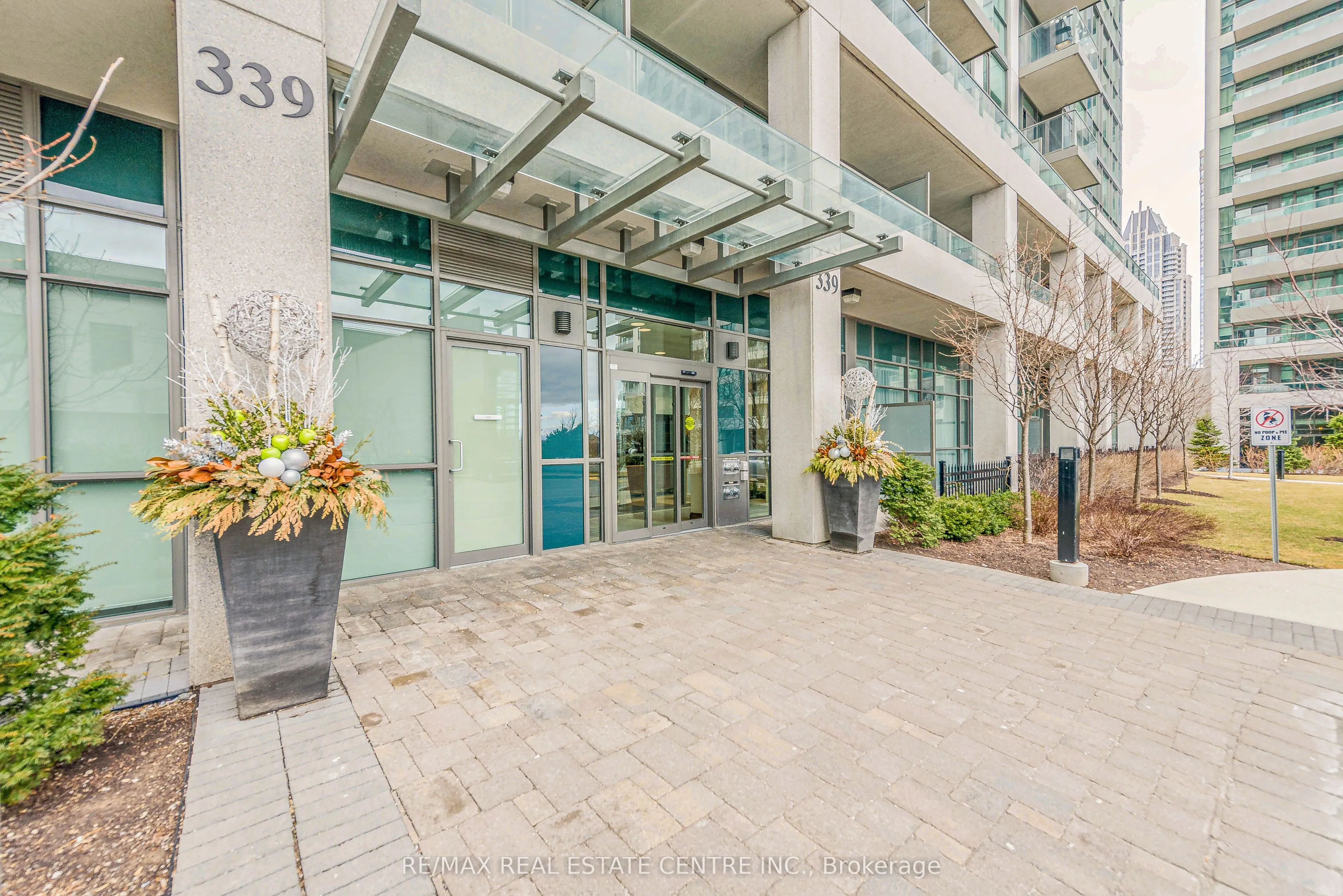 339 Rathburn Road W, #2116