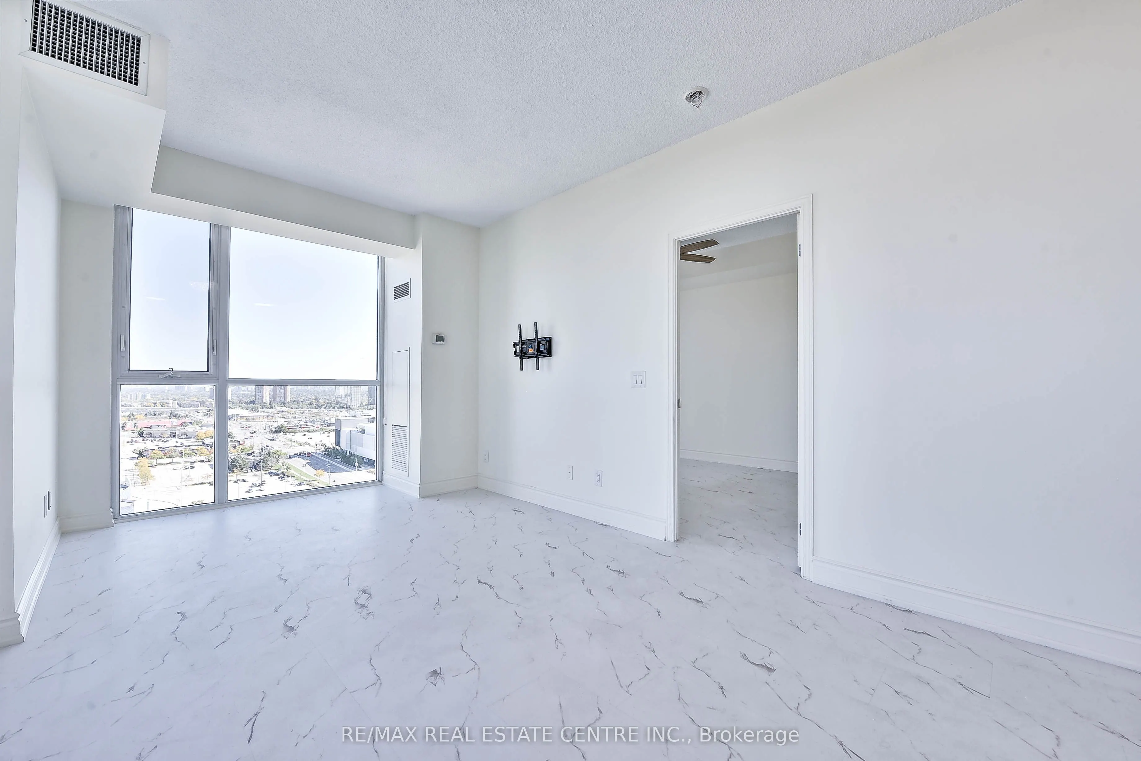 339 Rathburn Road W, #2116