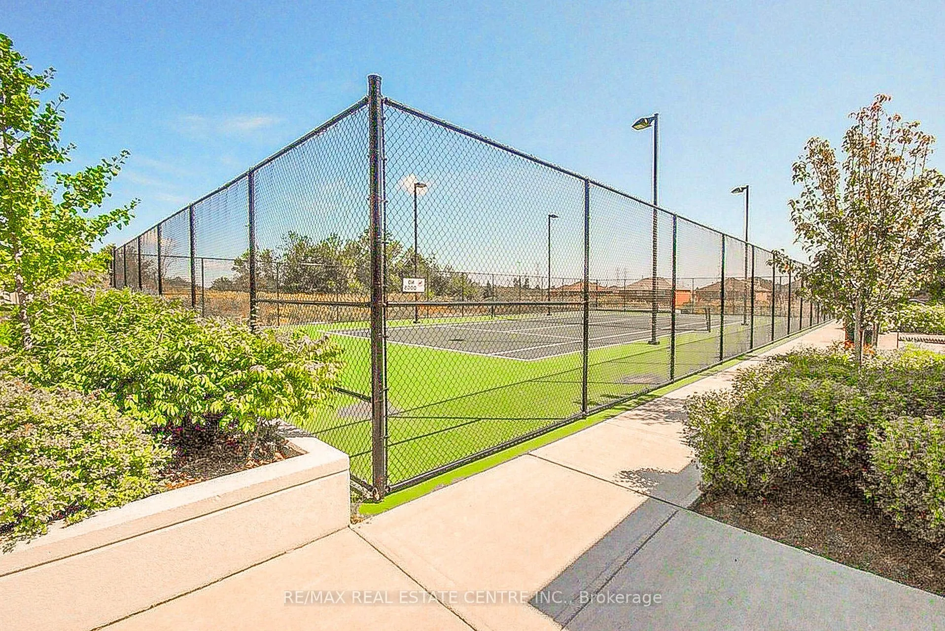 339 Rathburn Road W, #2116