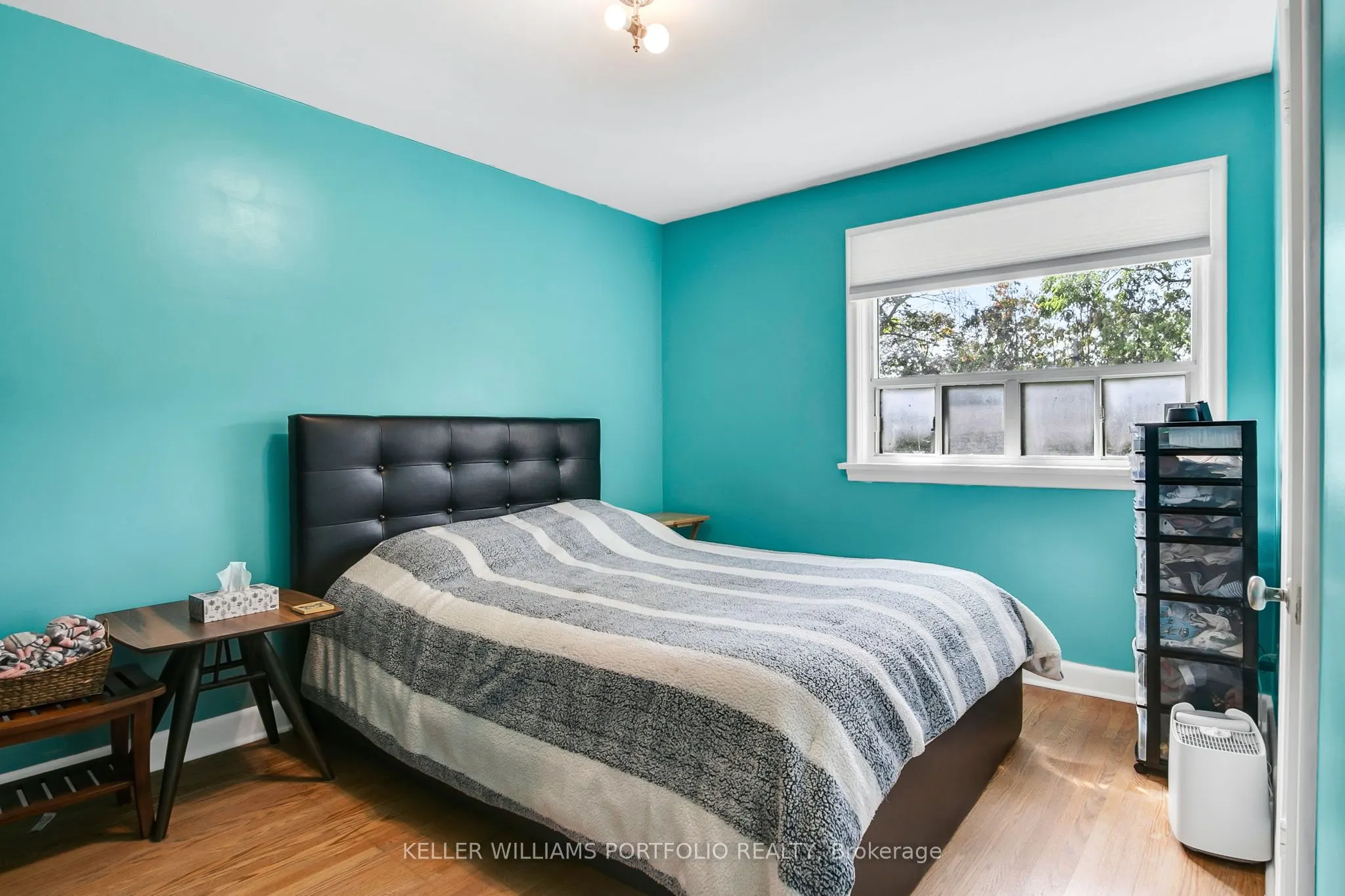 106 Botfield Avenue