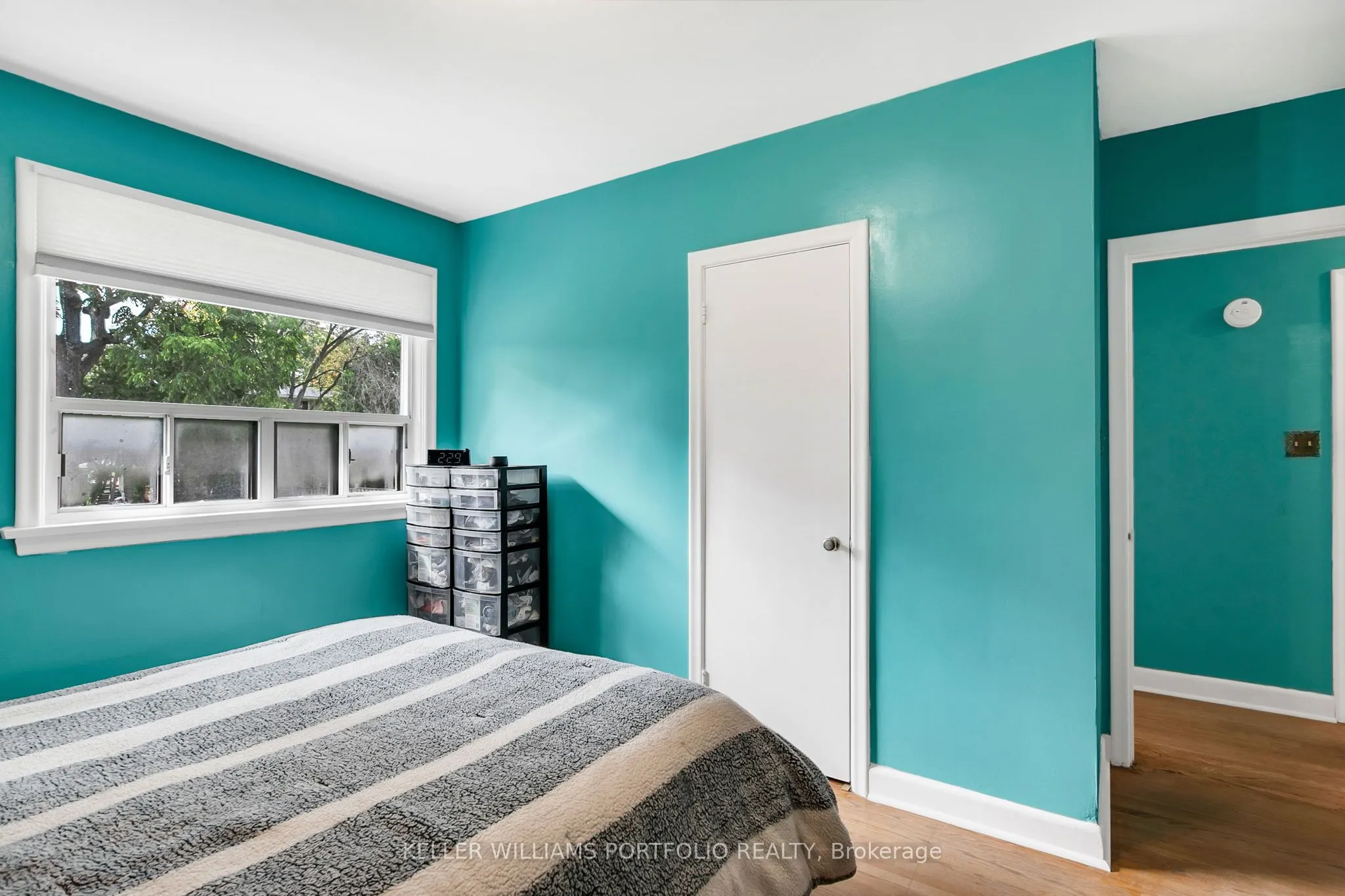 106 Botfield Avenue